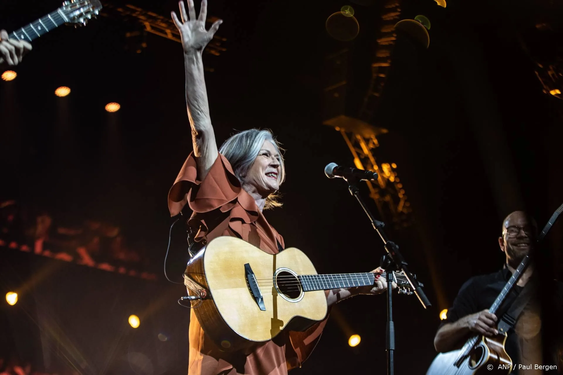 Lenny Kuhr brengt na drie jaar nieuwe plaat uit