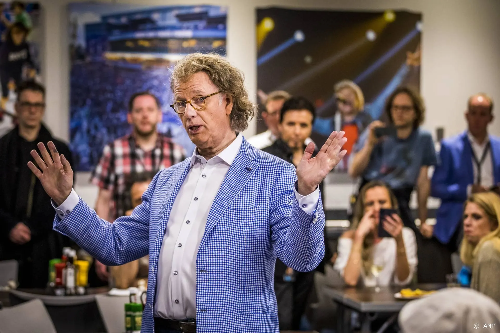 André Rieu schokt Britten met 'bitch' in live-uitzending