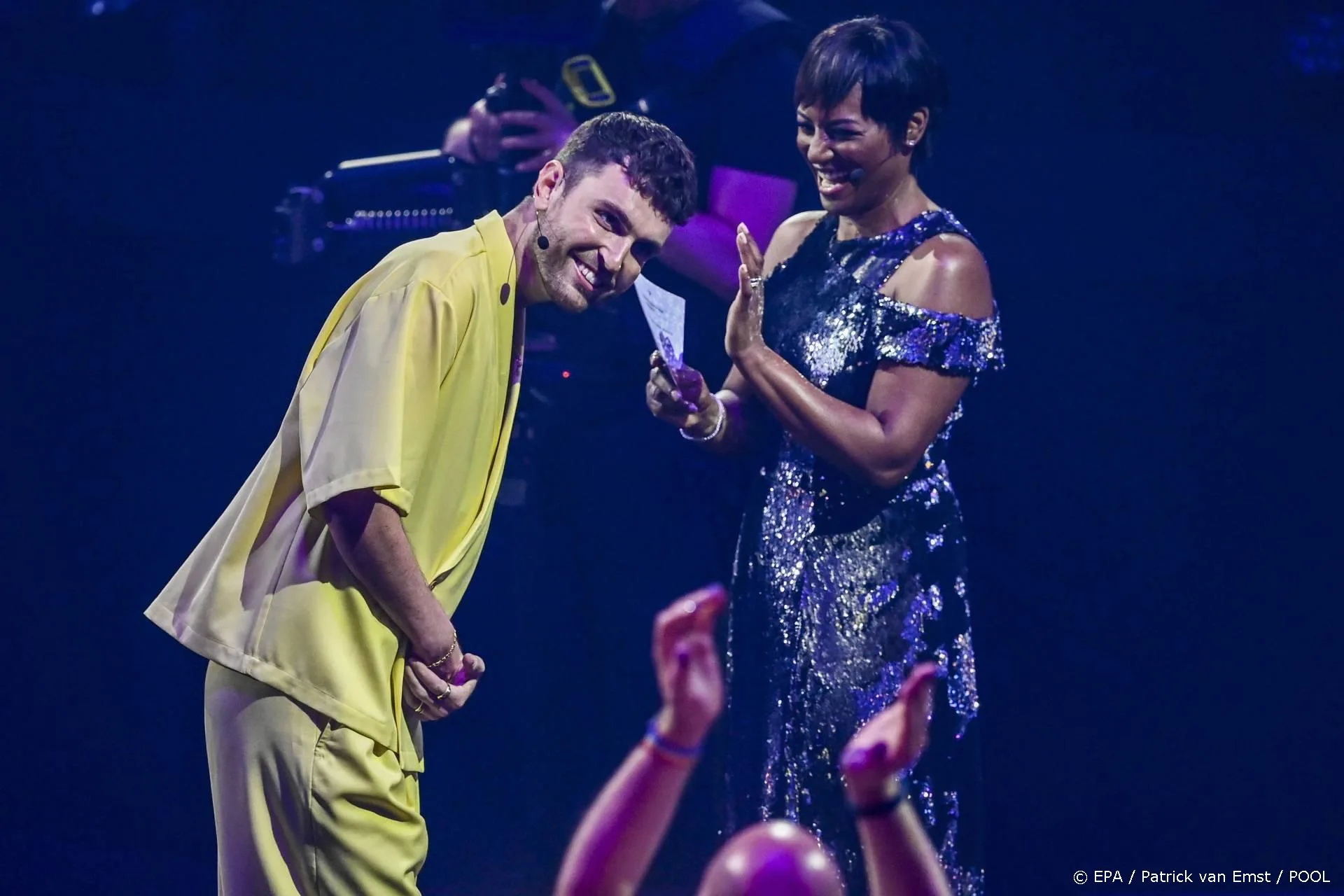 Duncan Laurence verrast met prijs voor Arcade