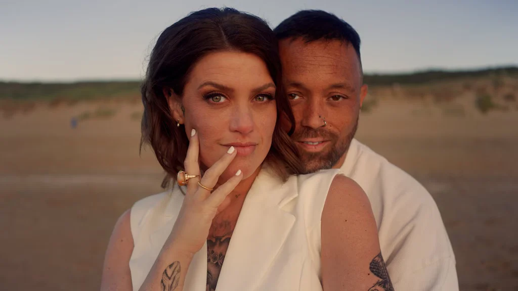 Esmée van Kampen bevestigt relatiebreuk met verdrietige video