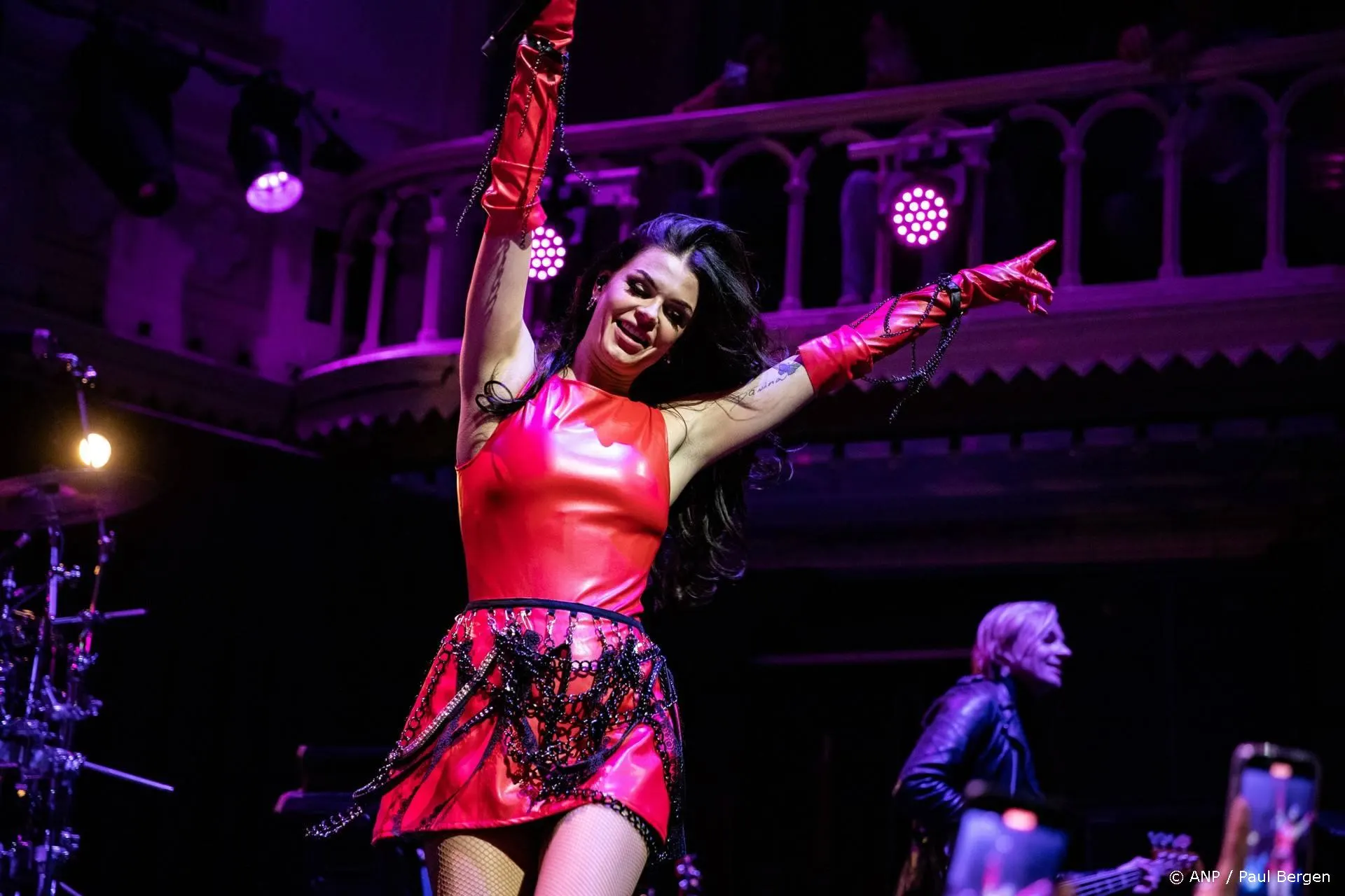 Dít zegt Davina Michelle over samenwerking met Robbie Williams