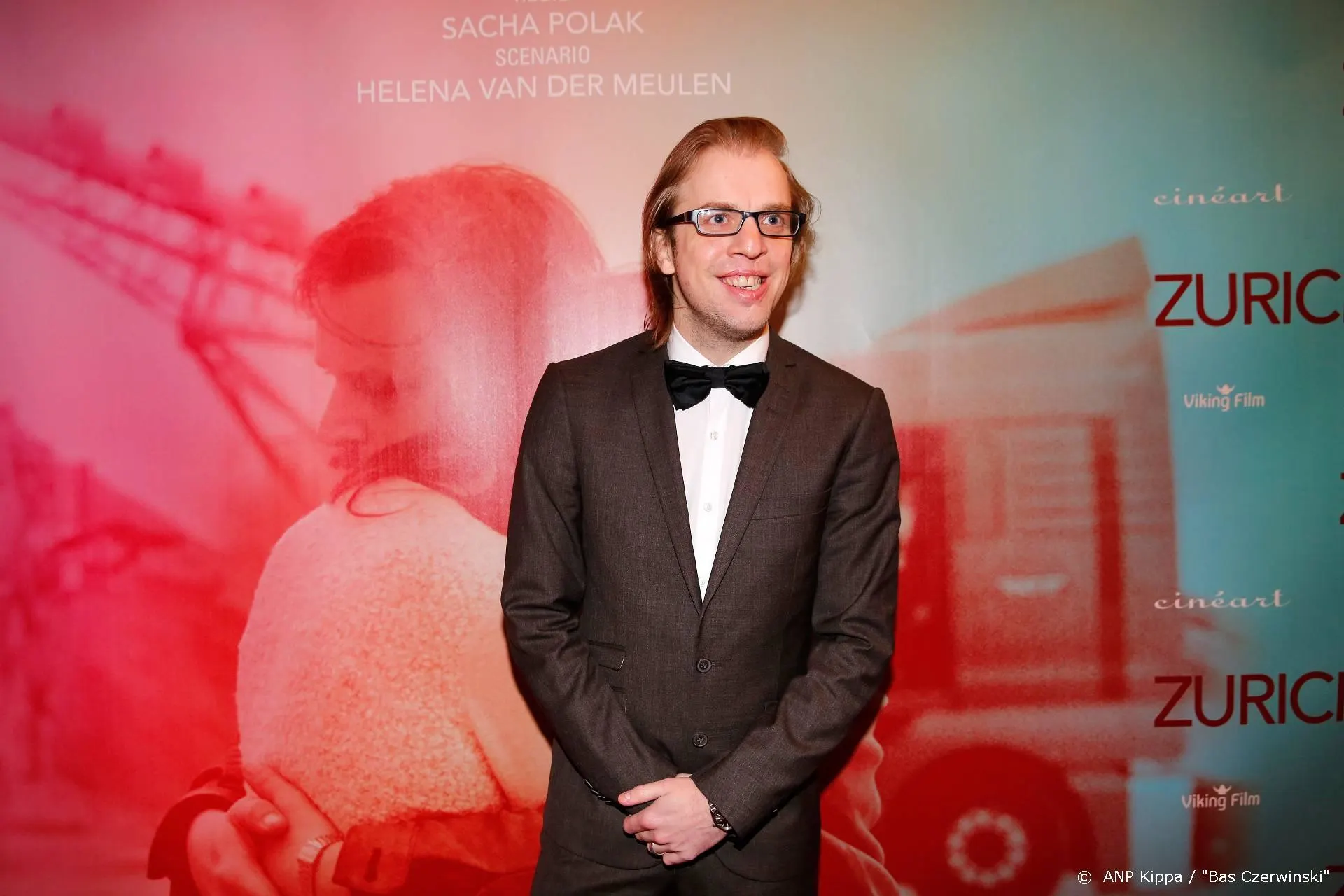 'Vlaams Belang vraagt VRT Hitlergrap uit programma te halen'