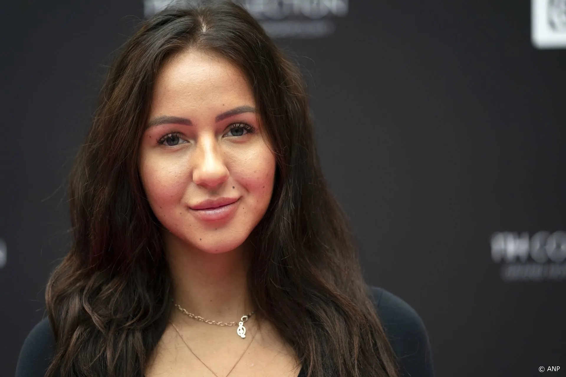 Sophie Milzink doet ludieke hulpoproep aan volgers