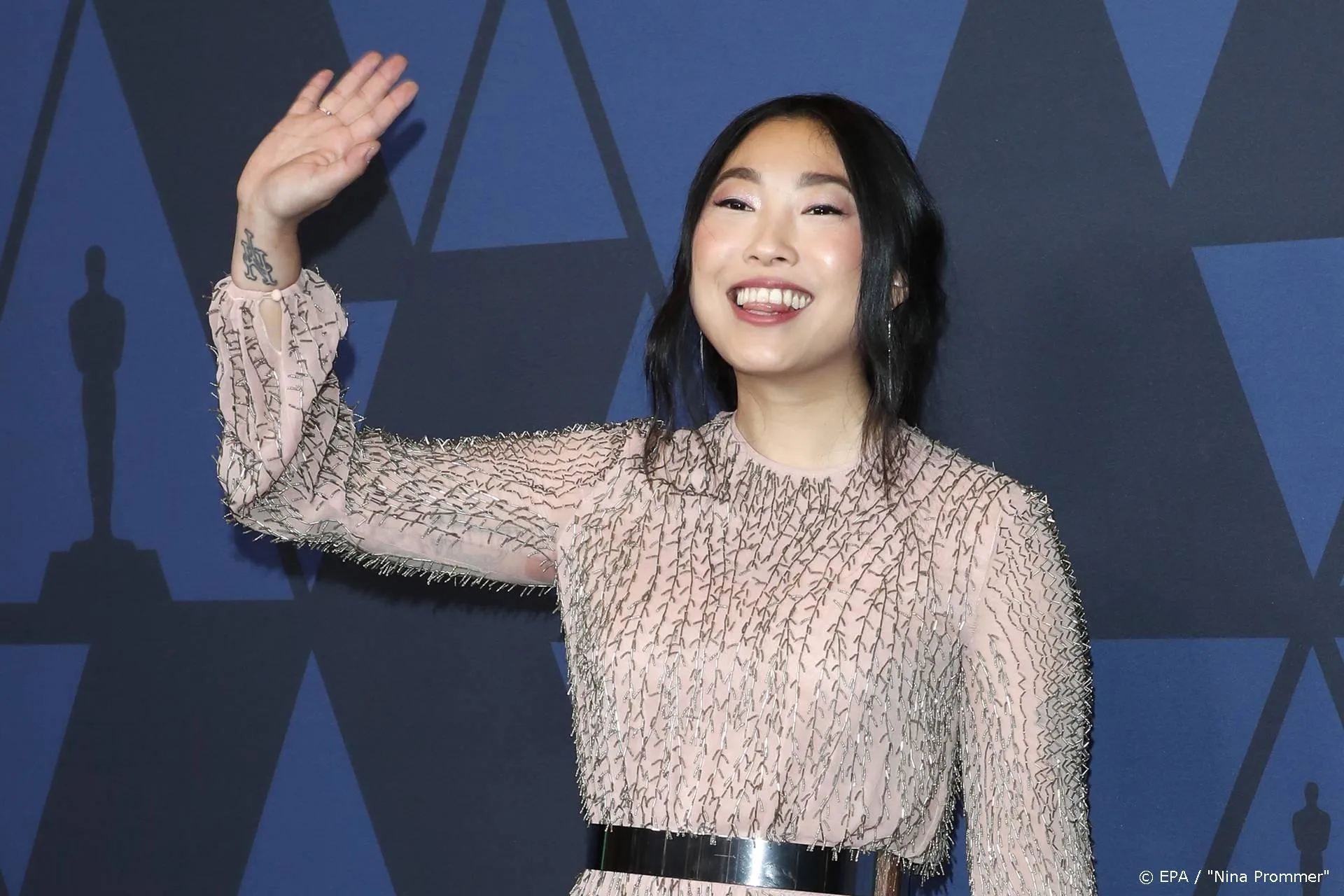 Awkwafina en Zellweger winnen Golden Globes voor filmwerk