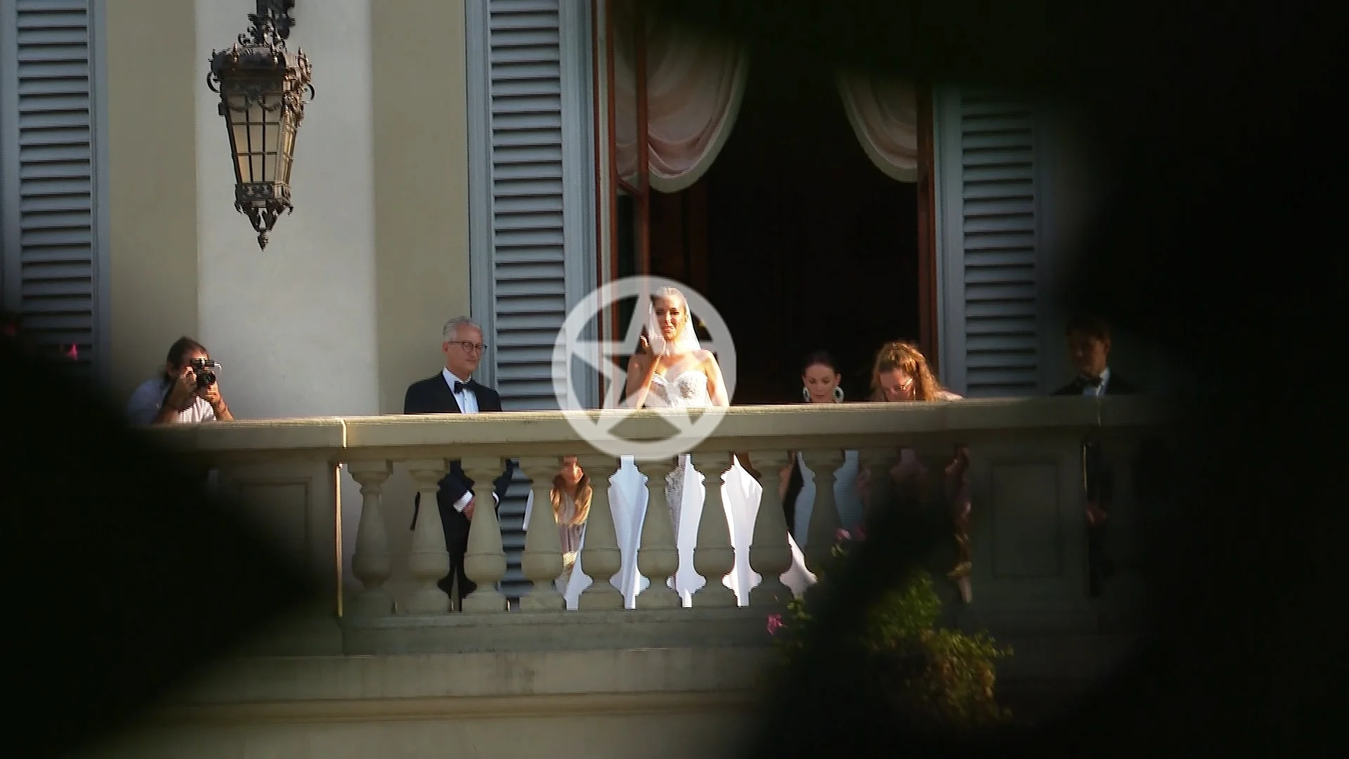 ZIEN: Sylvie straalt als bruid