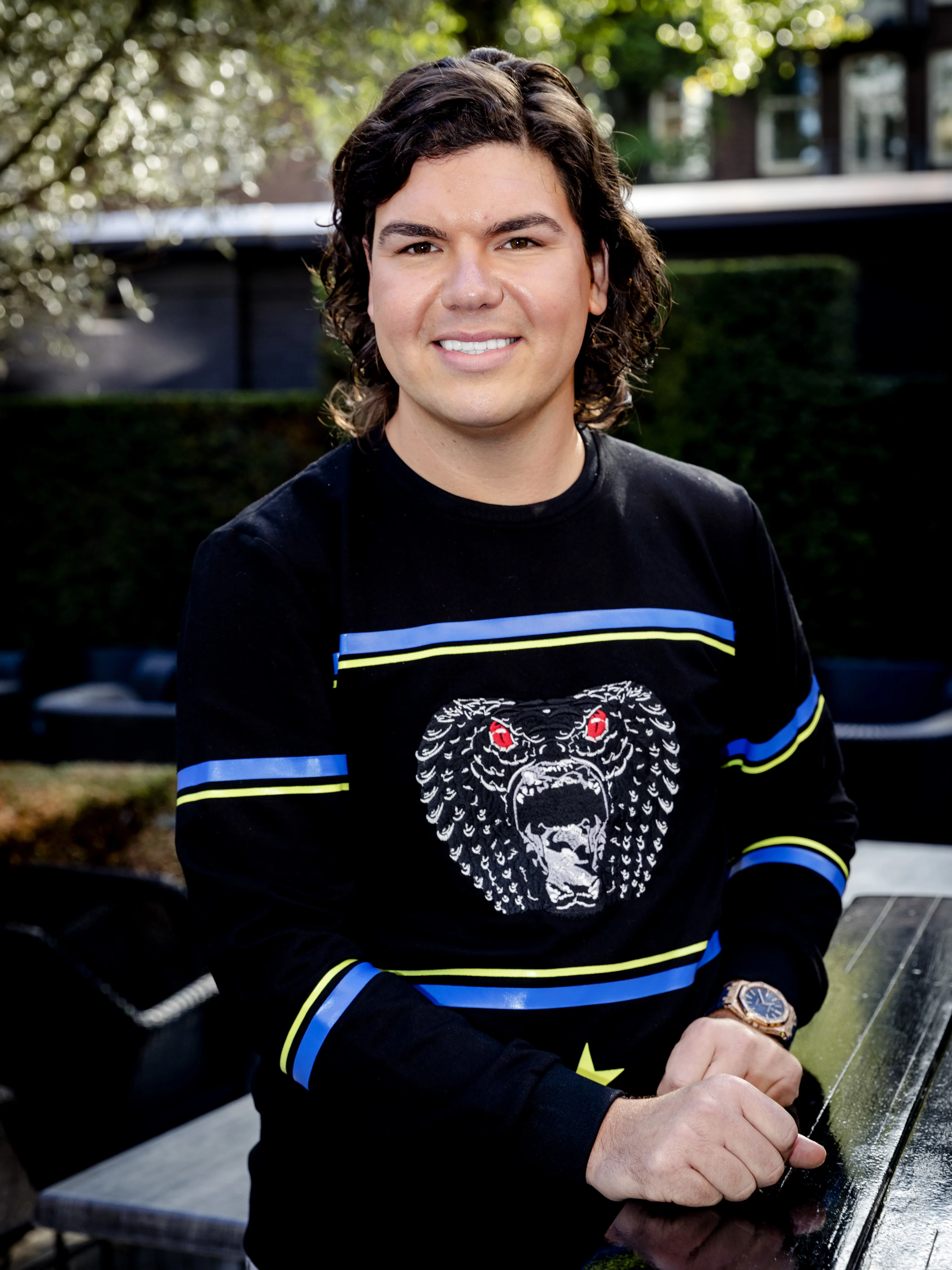 Nieuwe look voor Roy Donders