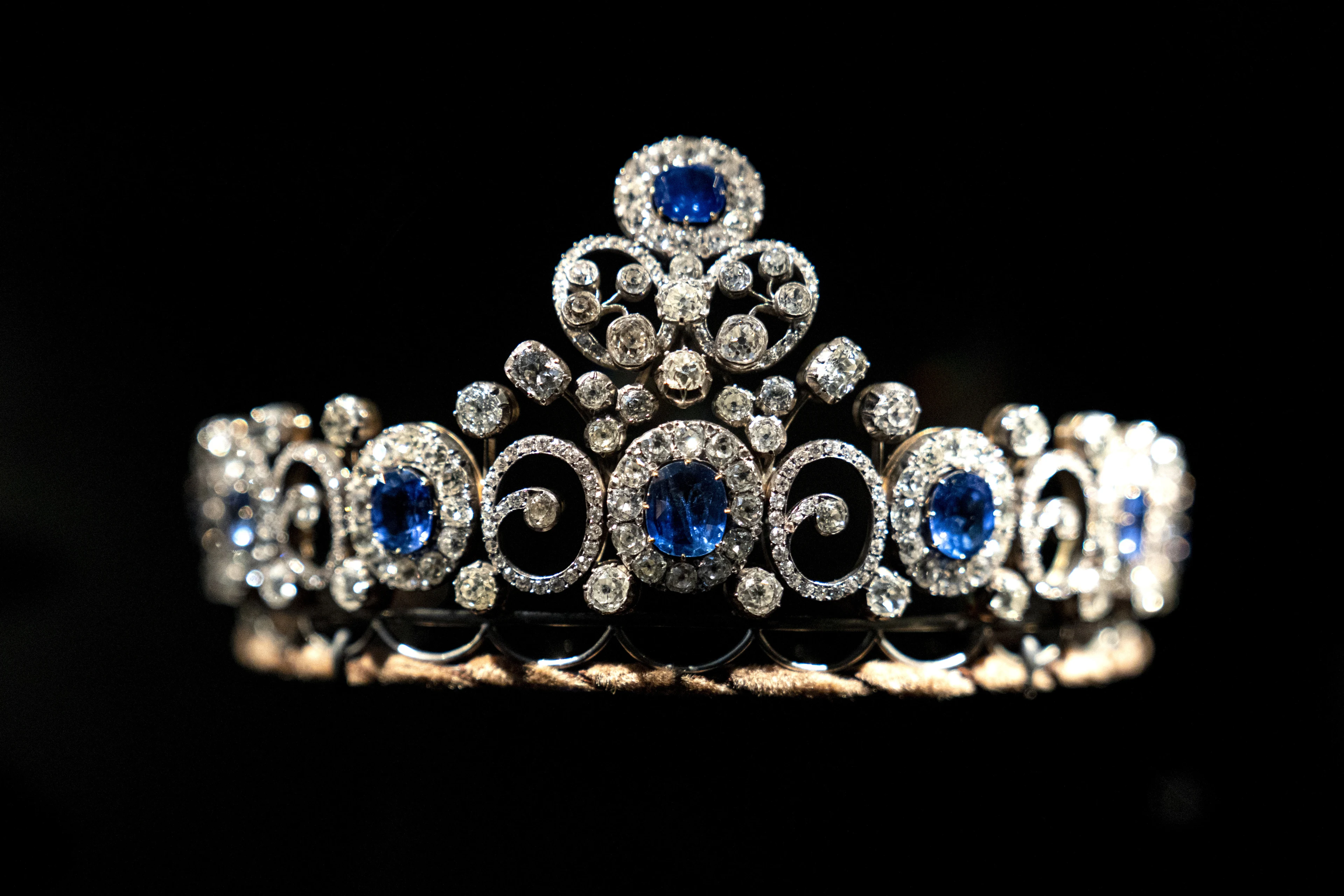 Eerste royal besmet met coronavirus