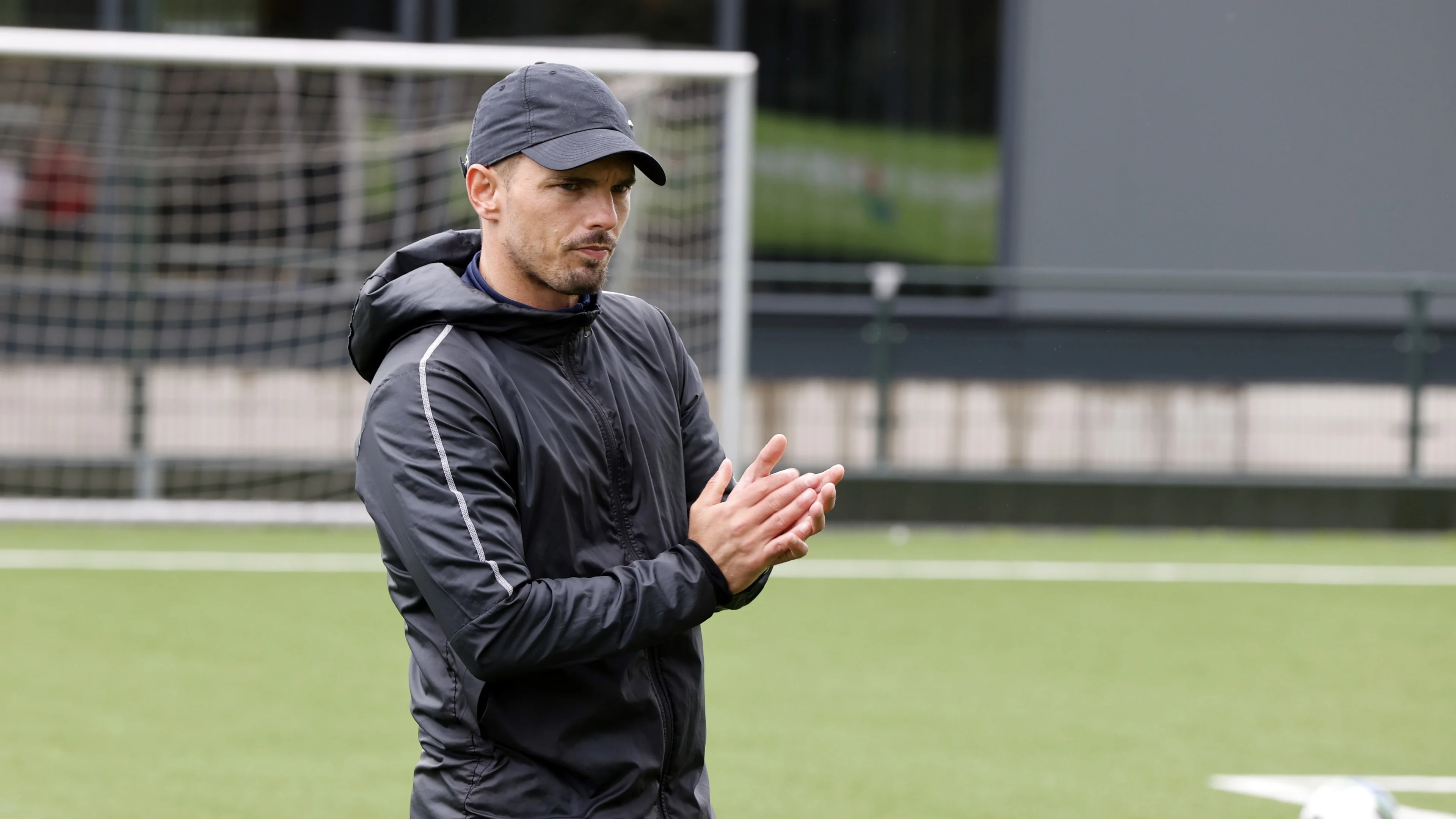 Rodney Sneijder maakt prachtig gebaar voor ernstig zieke vader