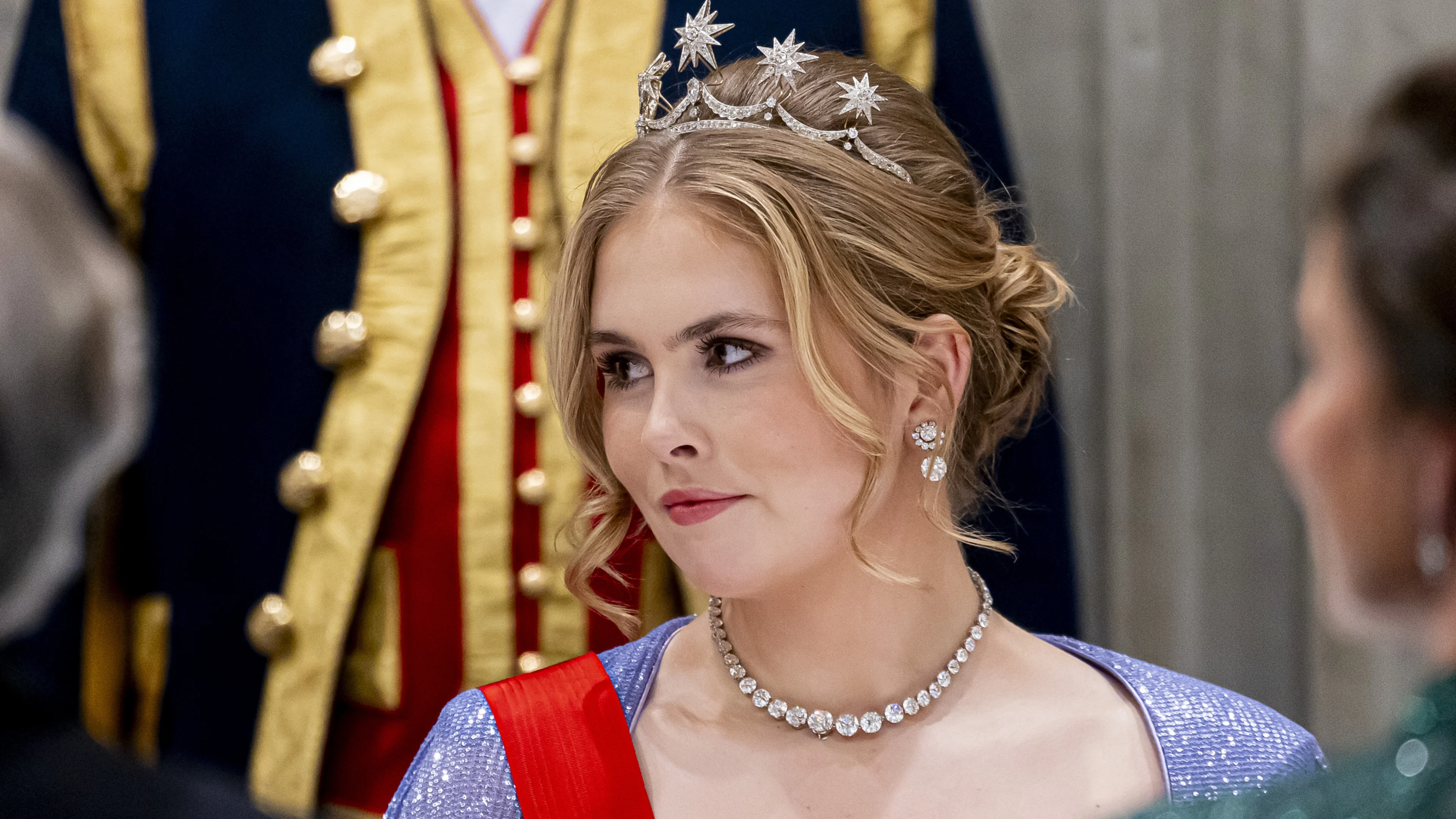 ZIEN: Prinses Amalia bedankt Madrid na steun rondom bedreigingen 