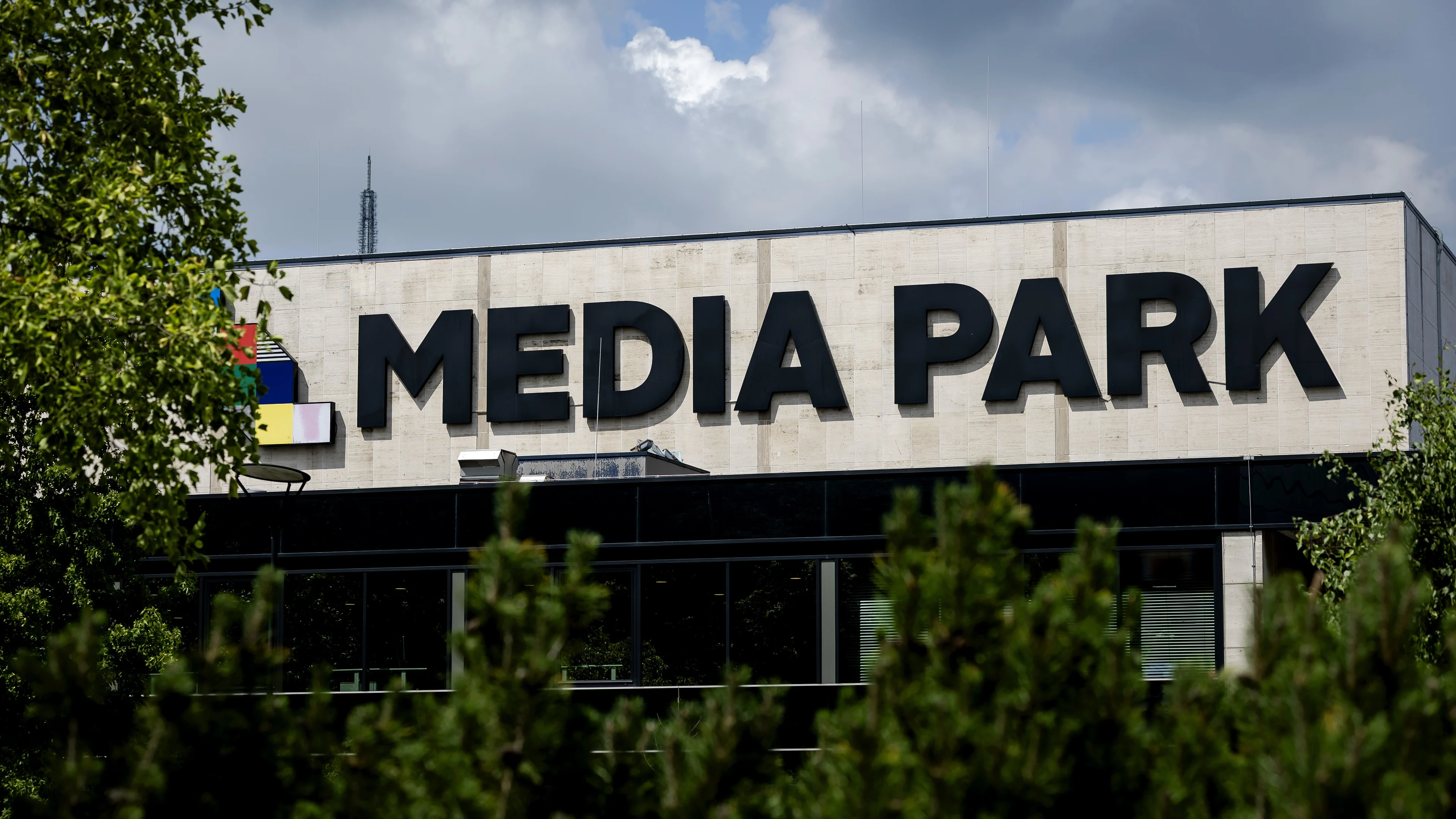 Hoe ziet de toekomst eruit voor AVROTROS in songfestivalbestuur?