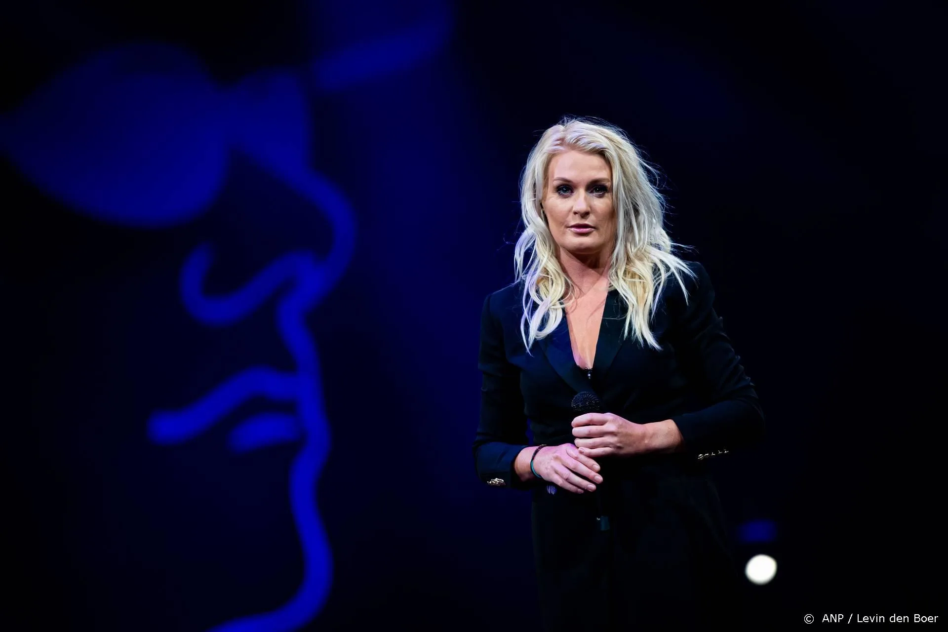 Miss Montreal schiet uitvaartlijst binnen