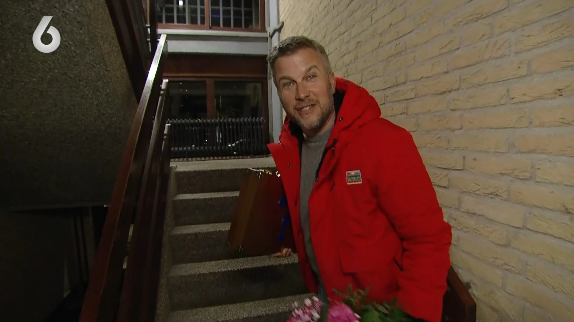 Winston Gerschtanowitz staat voor een dichte deur... Thuiswinnaar is niet thuis!