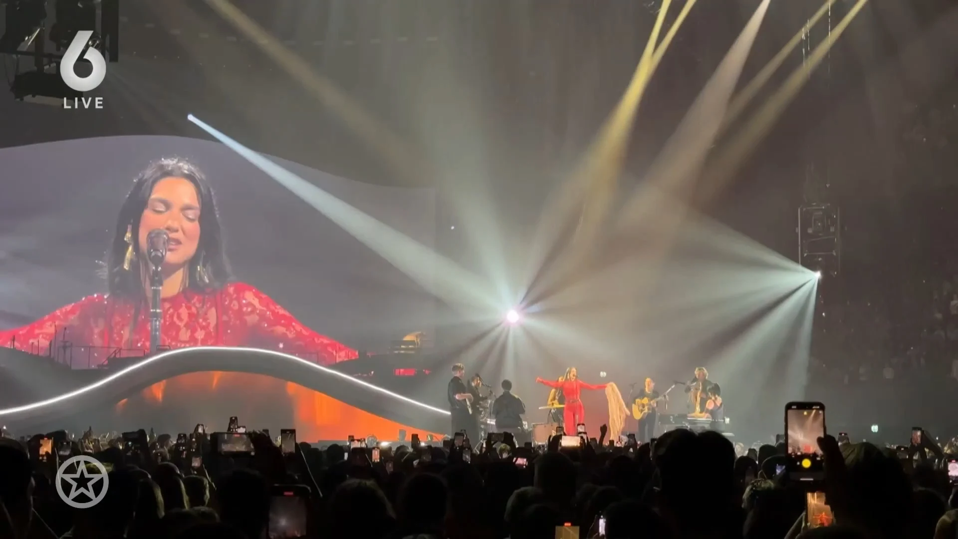 Dua Lipa zingt Bloed, Zweet en Tranen in de Ziggo Dome