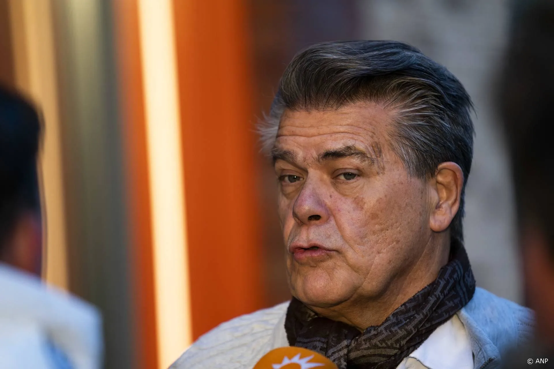 Emile Ratelband krijgt veroordeling aan de broek