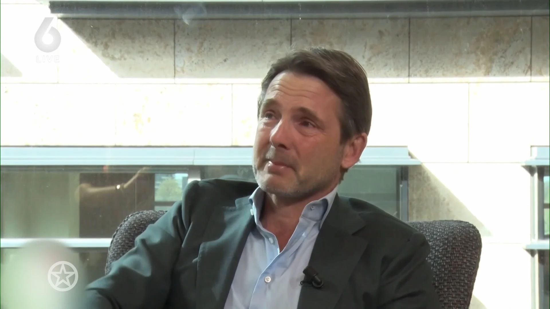 Prins Maurits in tranen in tv-interview