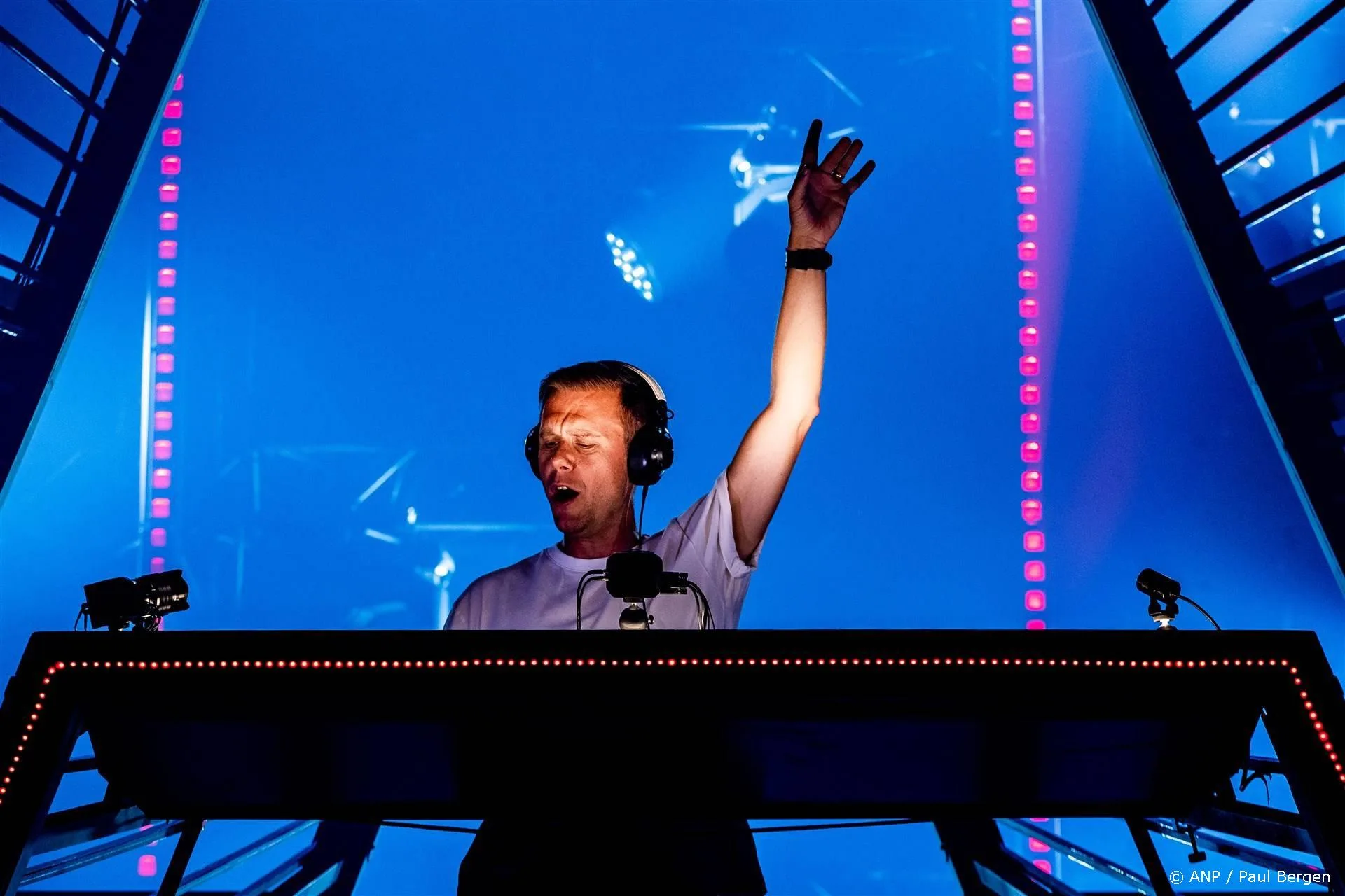 Enorme opluchting voor Armin van Buuren