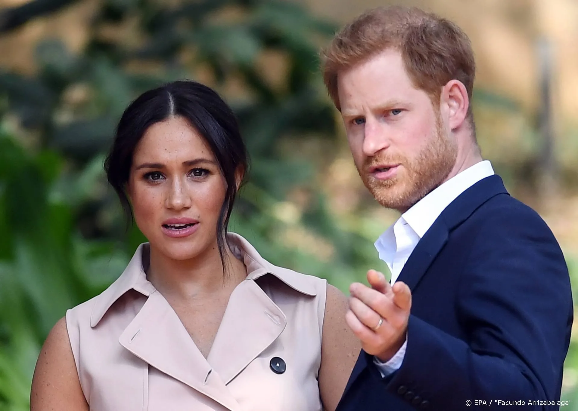 Meghan en Harry klagen paparazzi aan