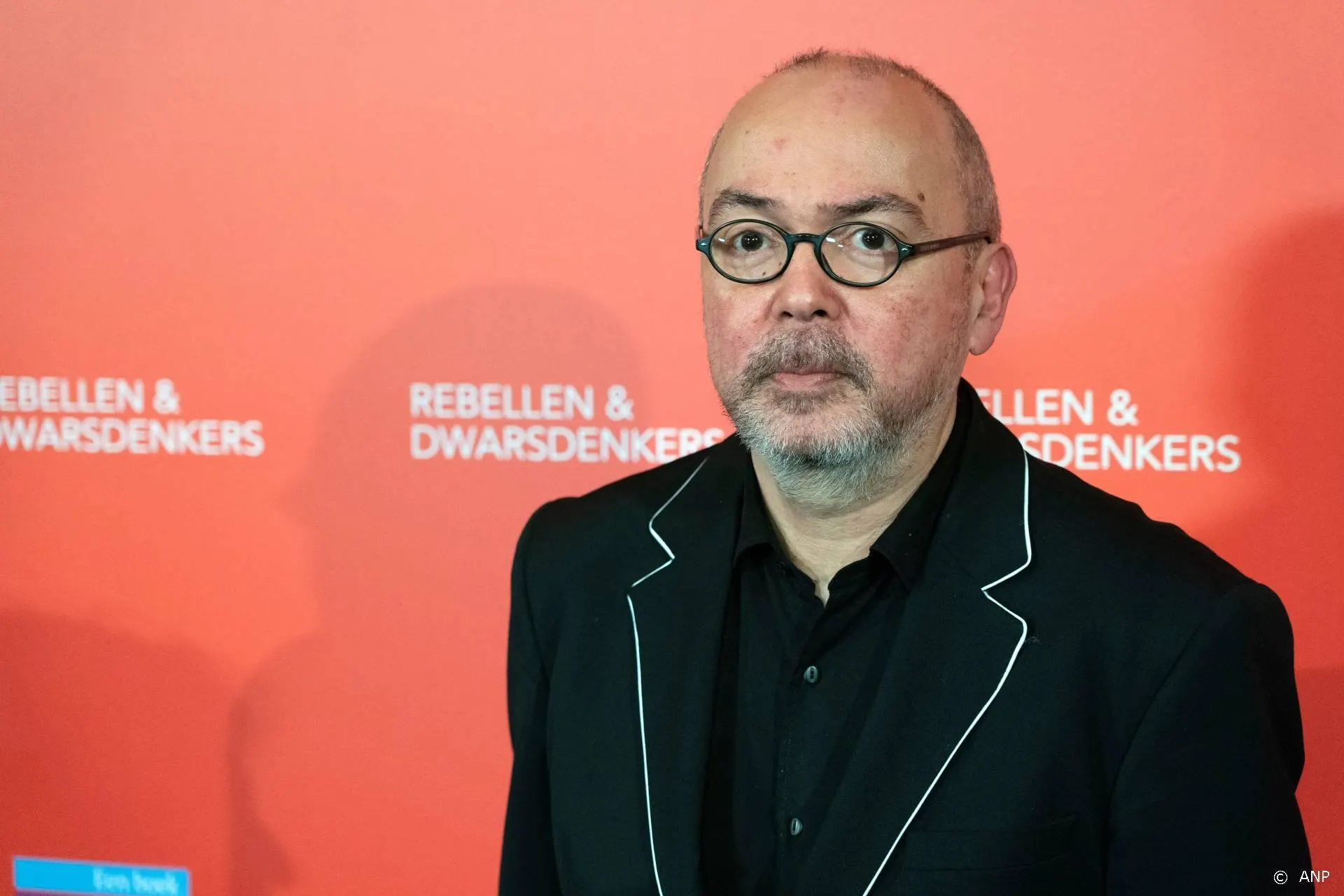 NPO: zorgen om tv-producties voor 2021