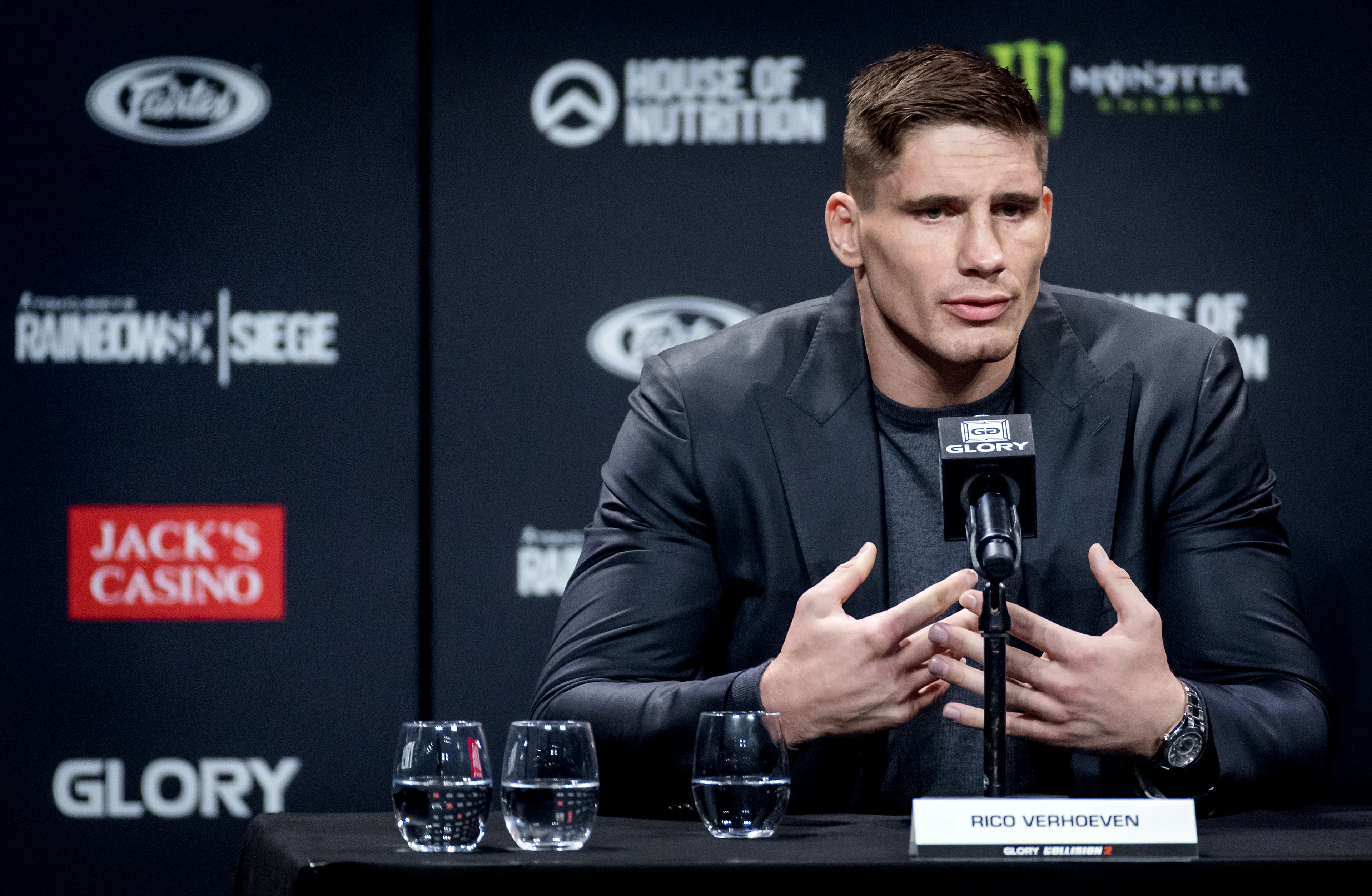 Will Smith daagt Rico Verhoeven uit voor een gevecht!