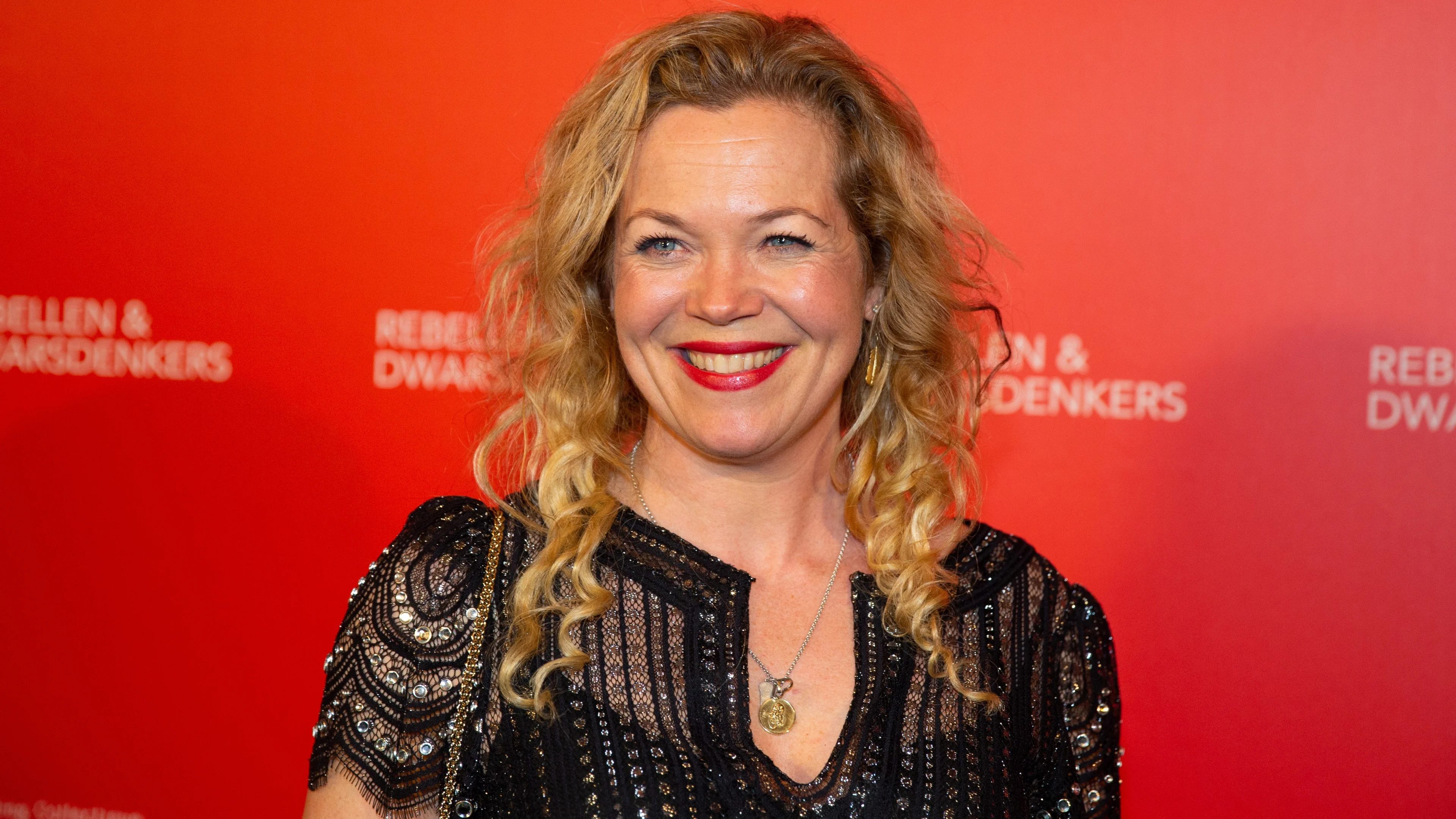 Roos Schlikker versterkt presentatieteam De 5 Uur Show