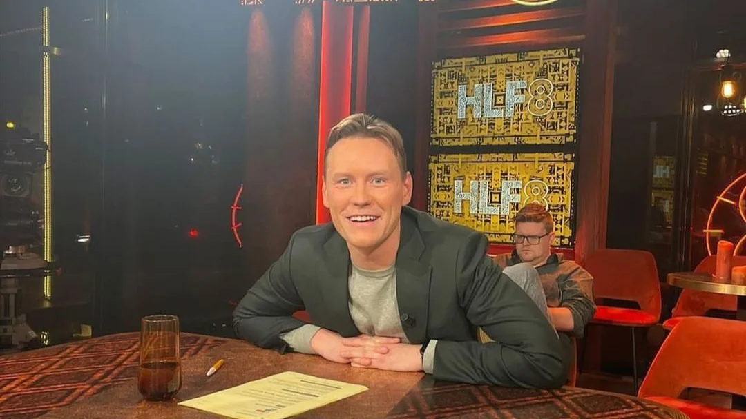 ZIEN: Een ongemakkelijk moment voor de jarige Sam Hagens