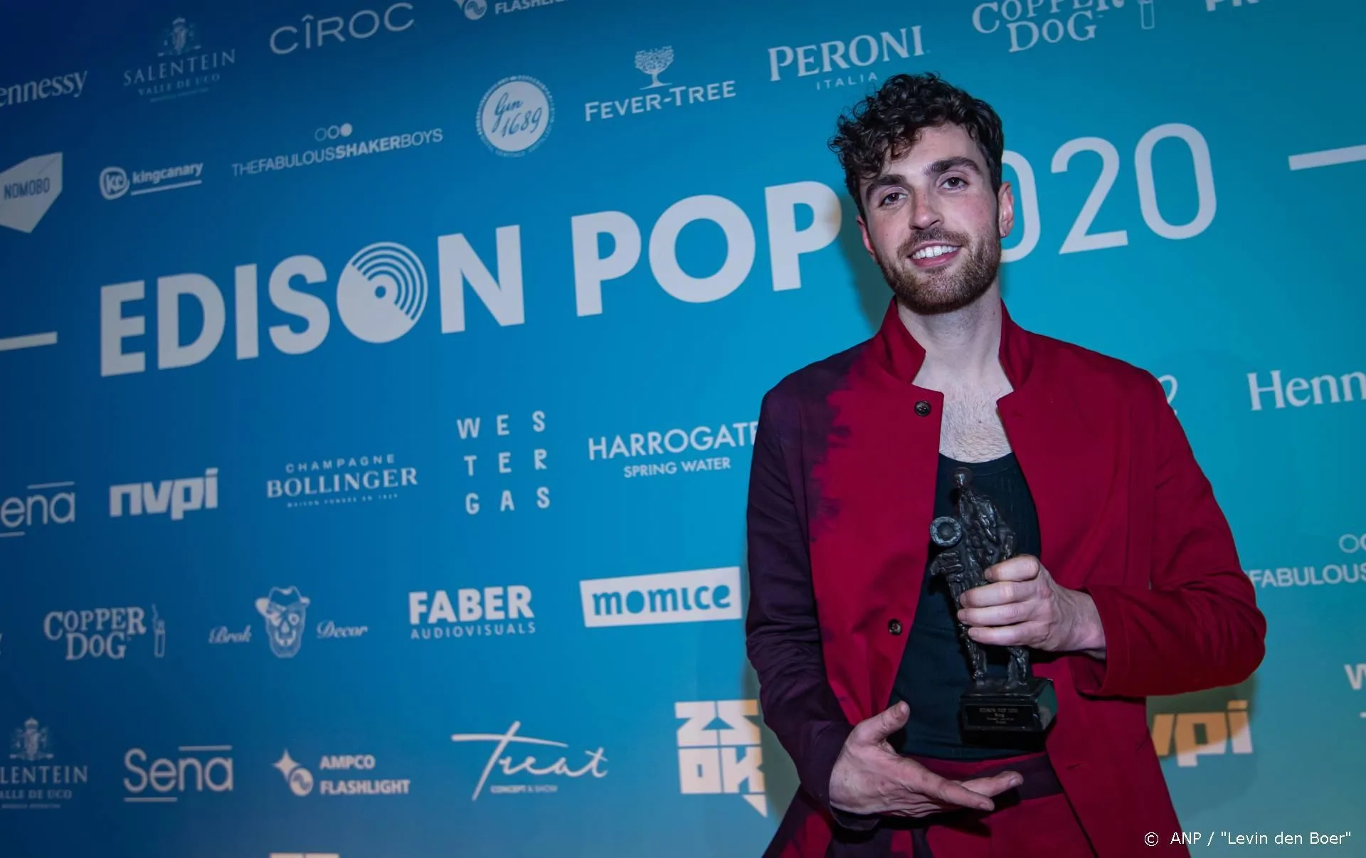Duncan Laurence krijgt goud voor nieuwe single