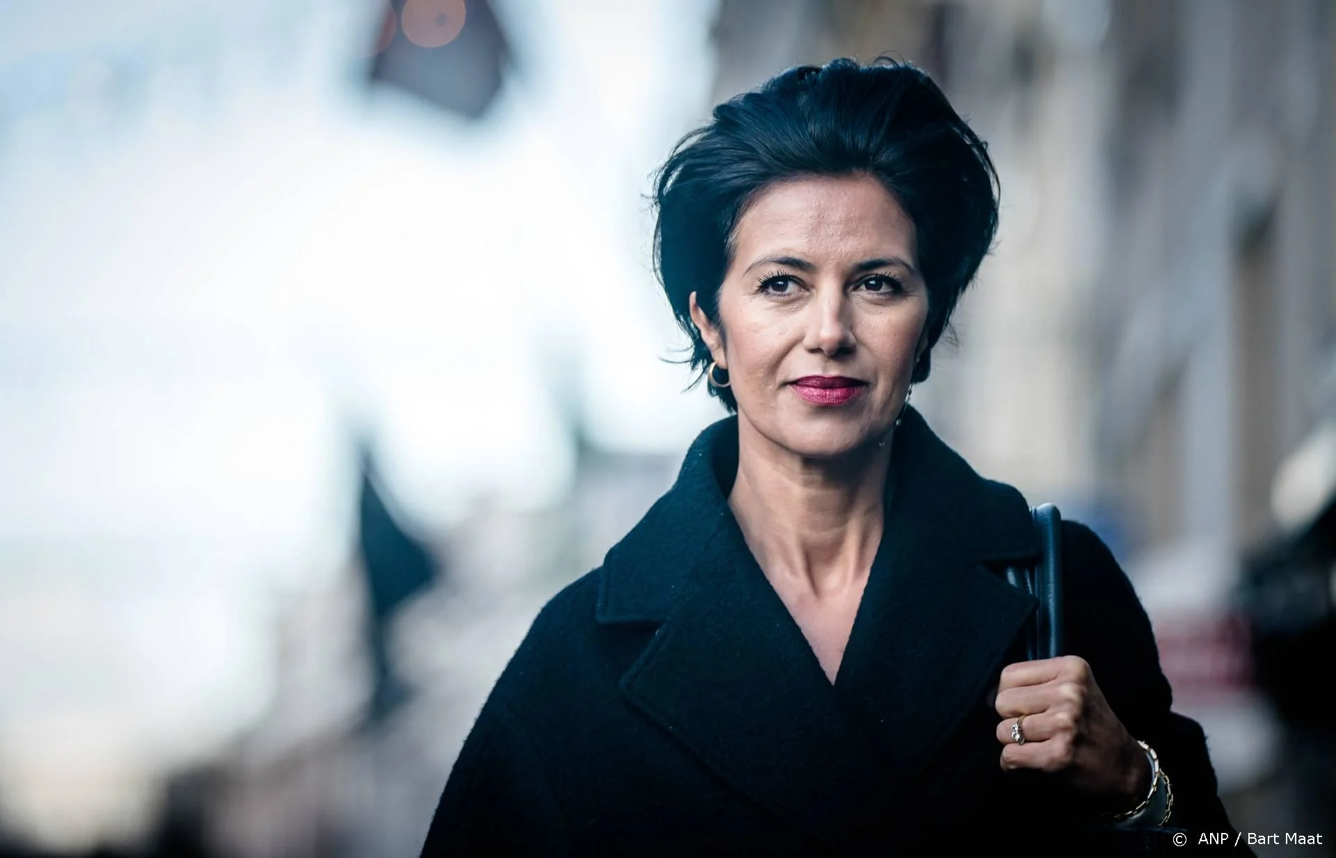 Staatssecretaris wil in gesprek met omroepen en De Mol