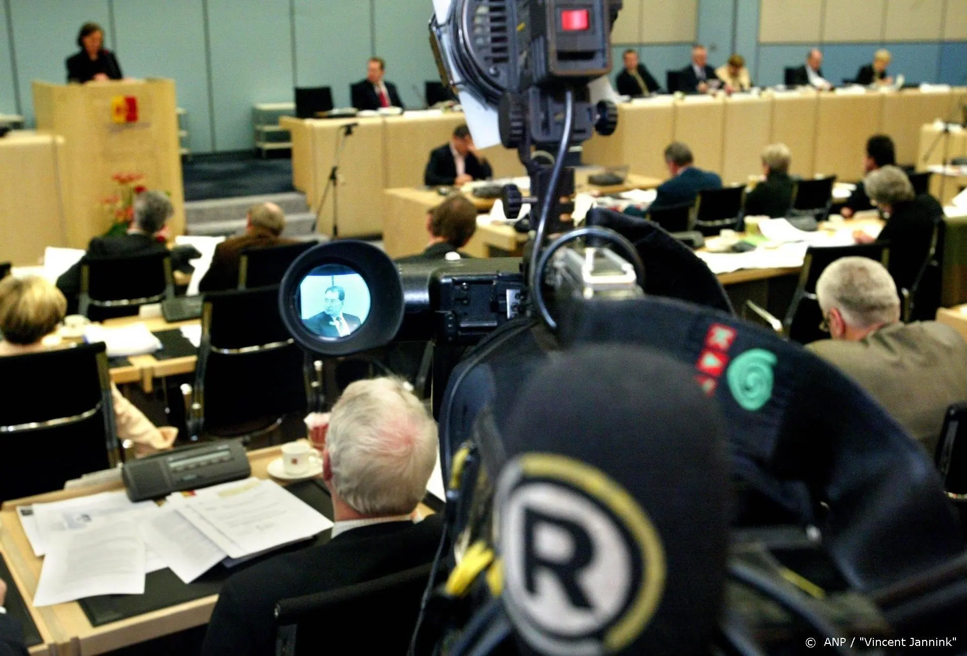 'Lokale omroepen dreigen te verdwijnen door coronacrisis'