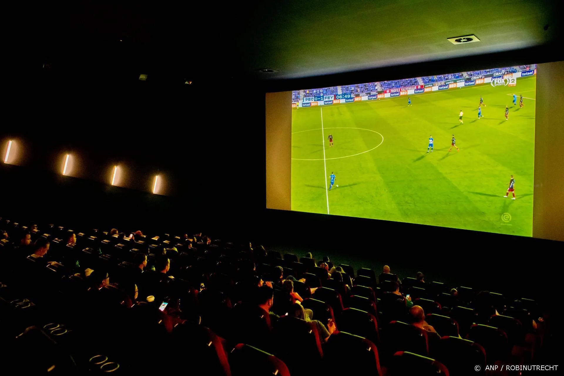 Pathé stopt met vertonen voetbalwedstrijden ADO Den Haag