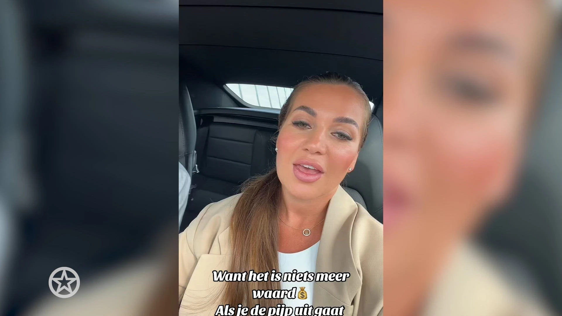 Mart Hoogkamer en vriendin zingen samen een duet