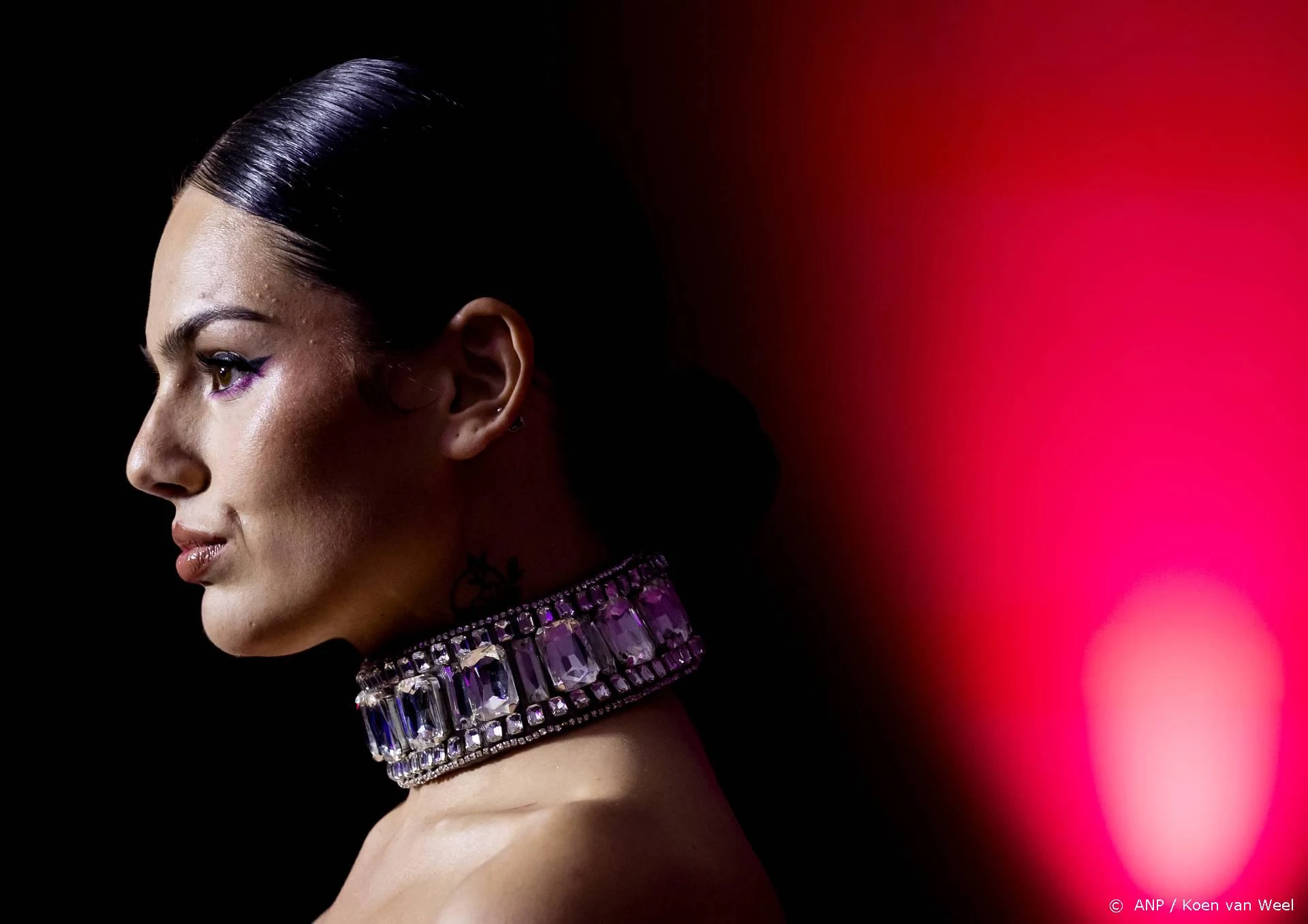 Famke Louise af en toe onzeker over lichaam tijdens zwangerschap