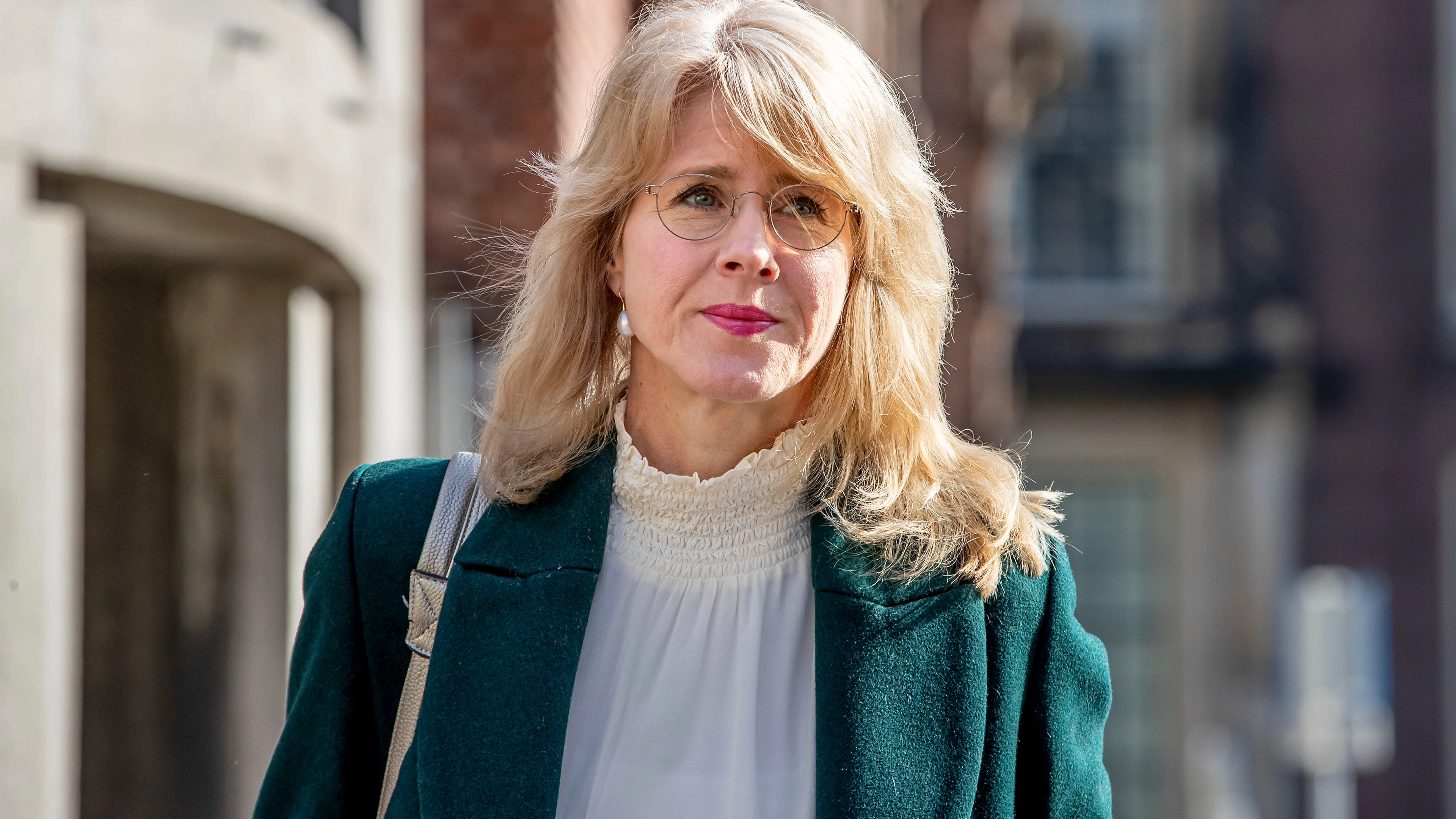 Kabinet ontslaat staatssecretaris Mona Keijzer na kritiek op coronapas 