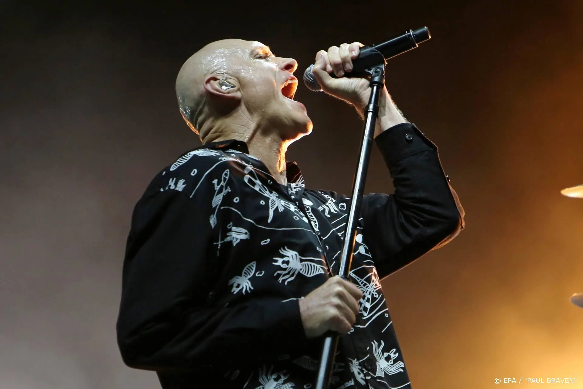 Rockband Midnight Oil komt na achttien jaar met nieuwe muziek