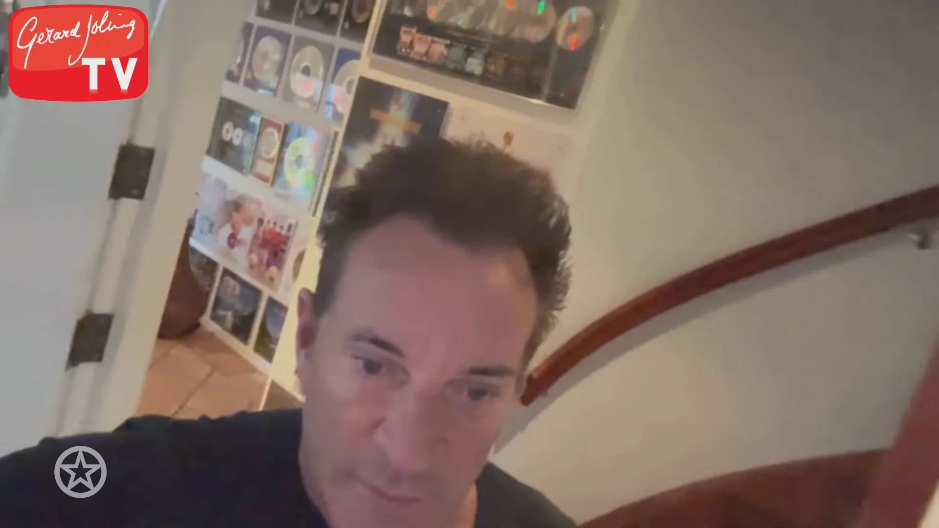 Gerard Joling doet pikante grap