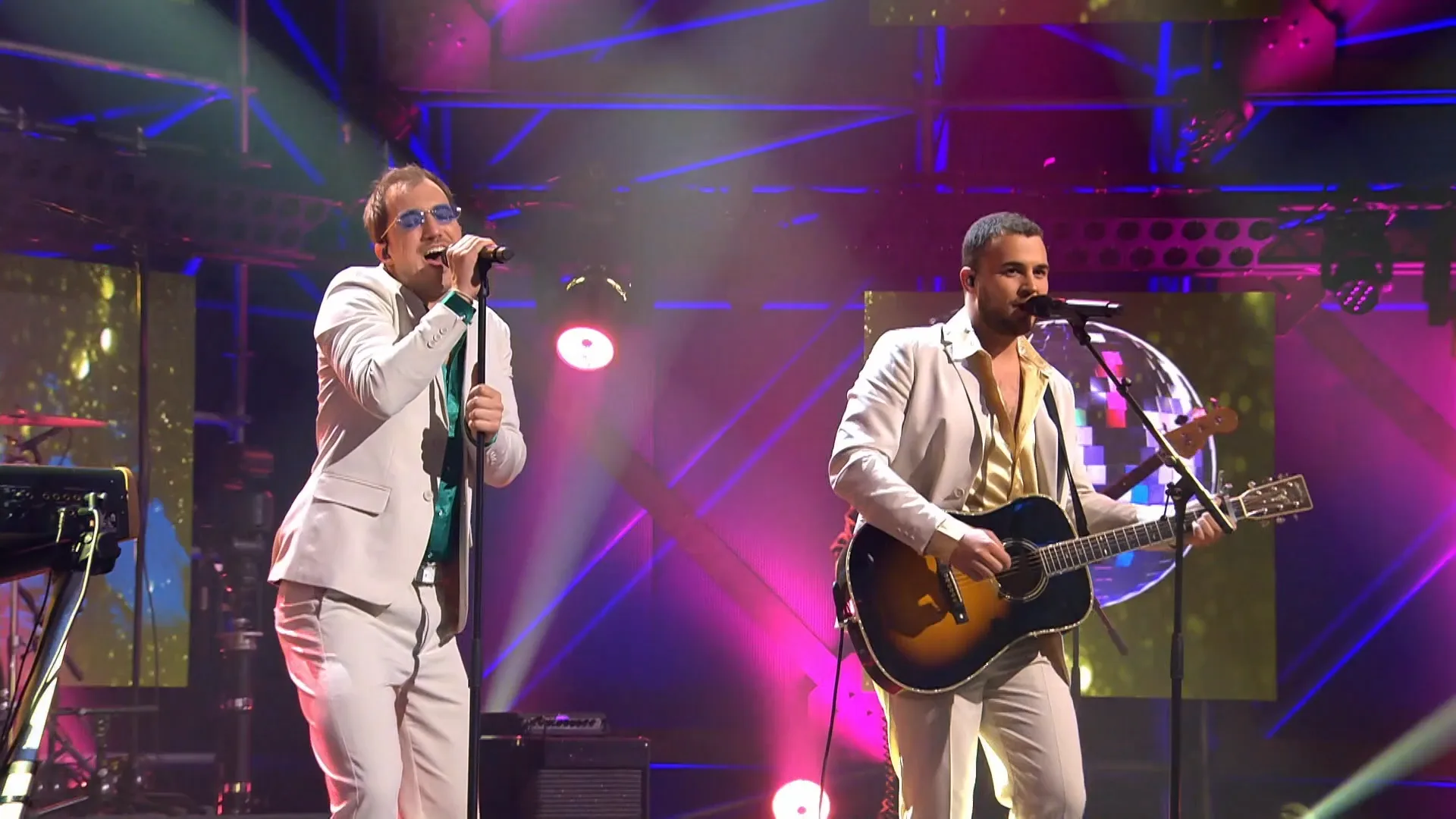 Bee Gees Forever - Stayin' Alive