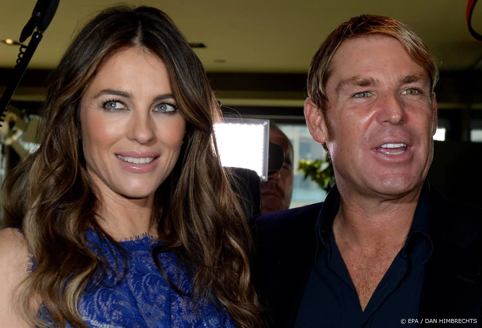 Elizabeth Hurley reageert op overlijden ex-verloofde Shane Warne