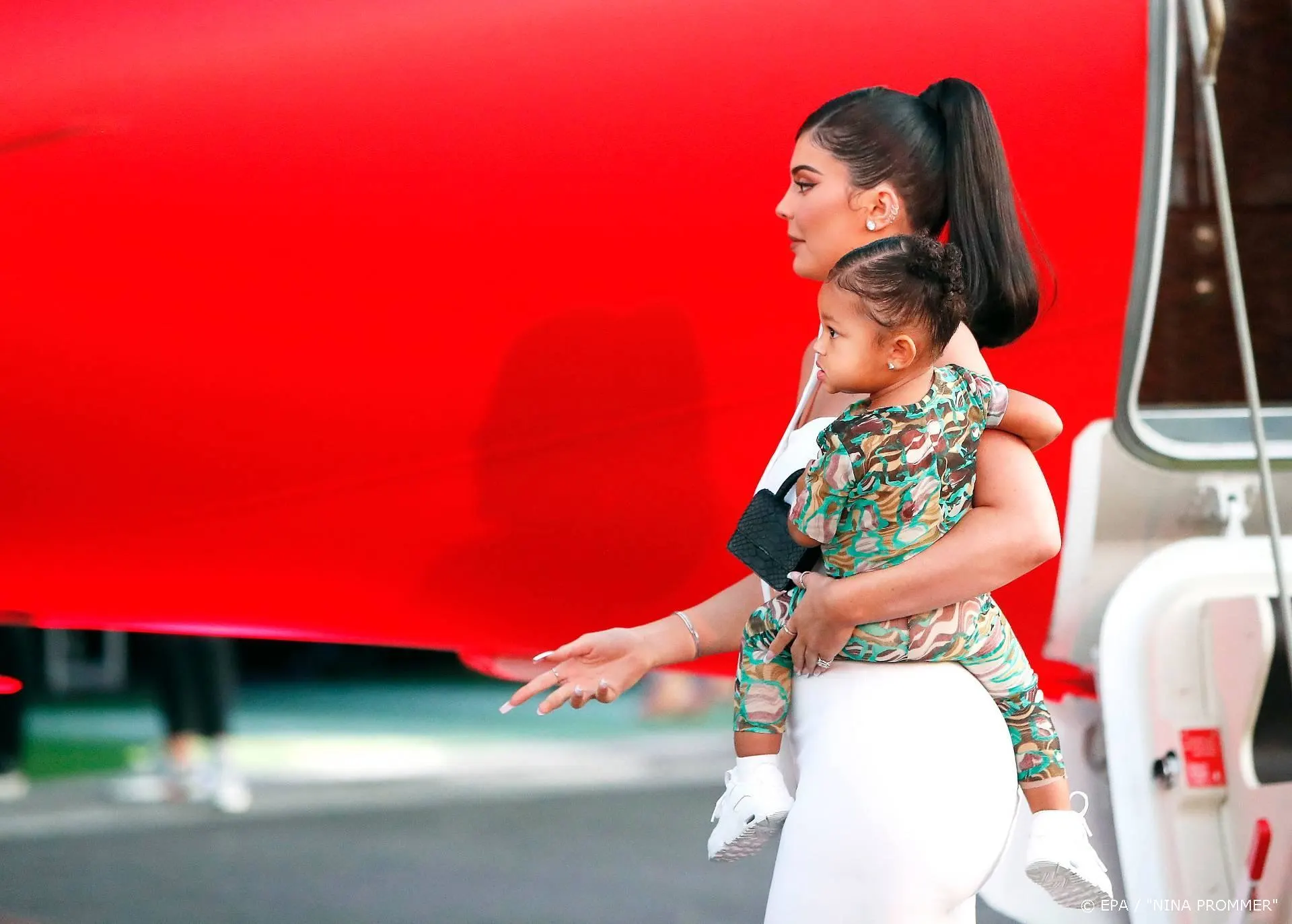 Kylie Jenner naar de rechter om naam dochter