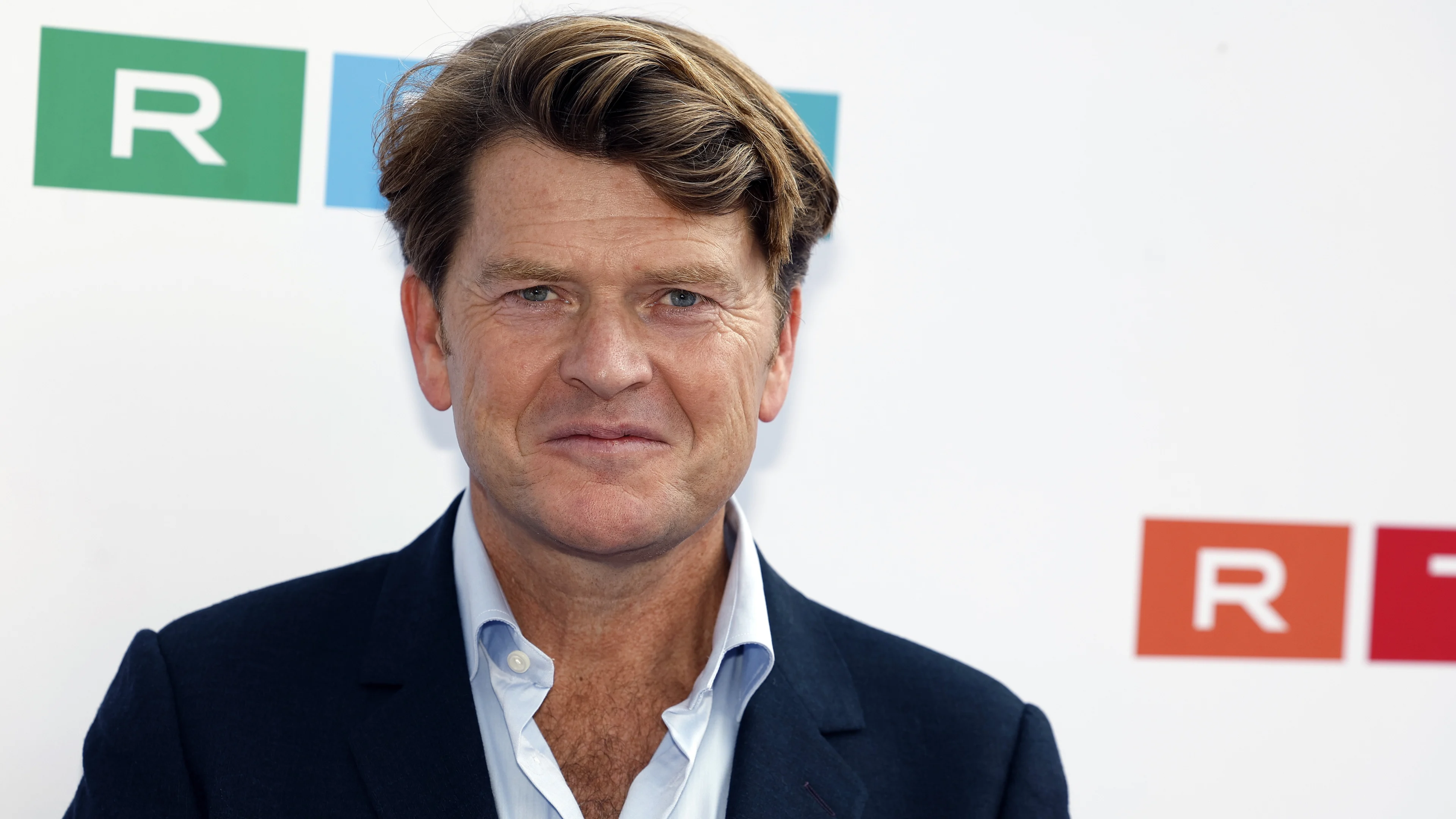 Beau van Erven Dorens neemt bijzondere prijs in ontvangst