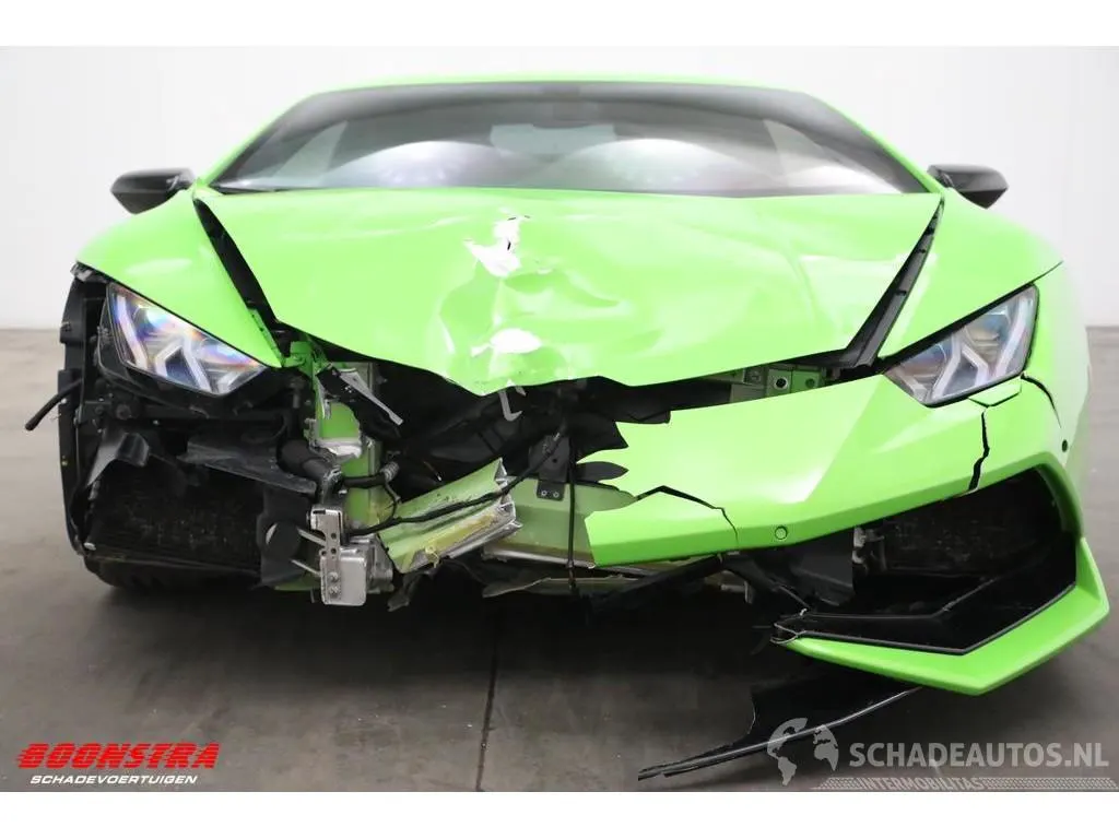 TE KOOP: De door Dave in de prak gereden Lamborghini