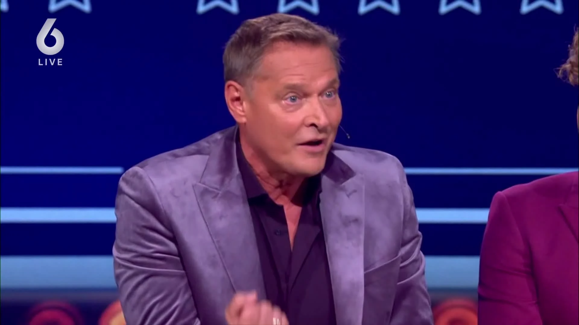 Albert Verlinde is bezig met de musical We Will Rock You