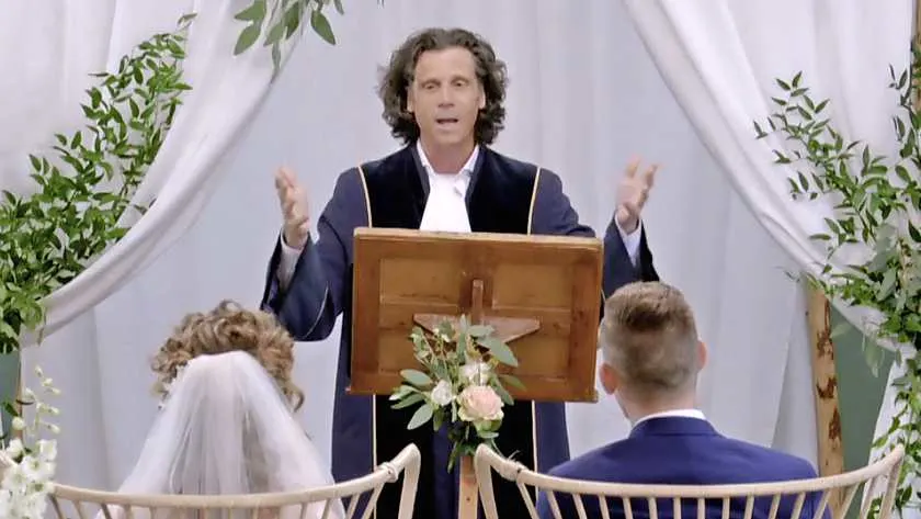 MAFS-deelnemers reageren geschokt op overlijden trouwambtenaar Walter