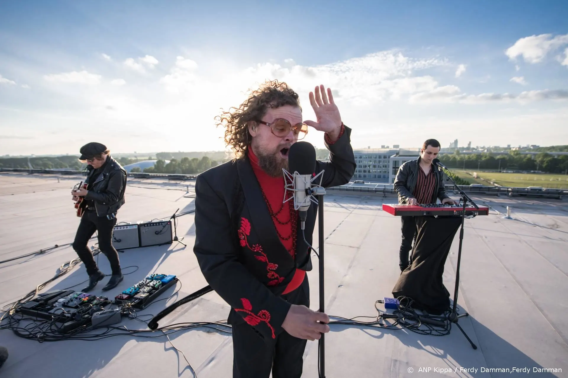 DI-RECT, Chef'Special en Krezip naar Hullabaloo in Groningen