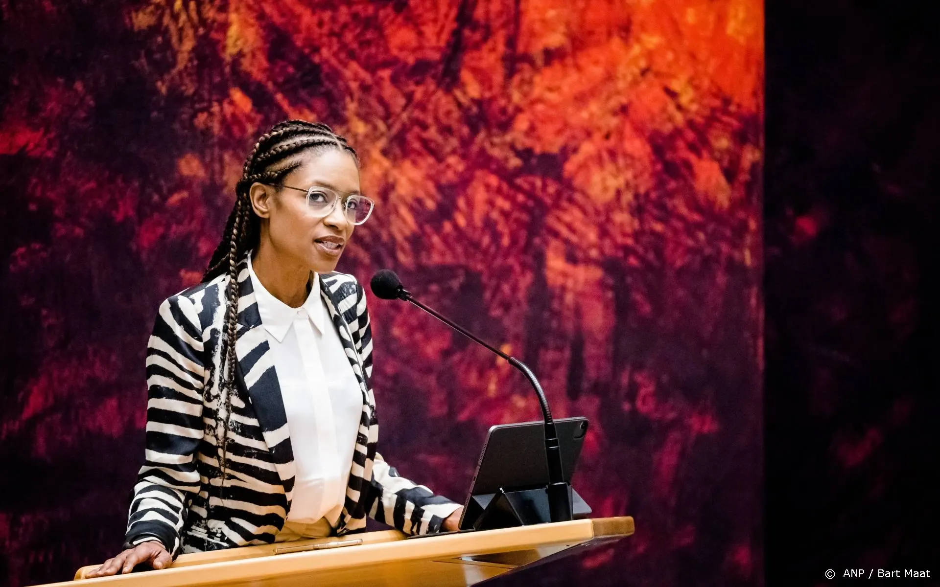 Sylvana Simons reageert op weglopen uit Tweede Kamer 