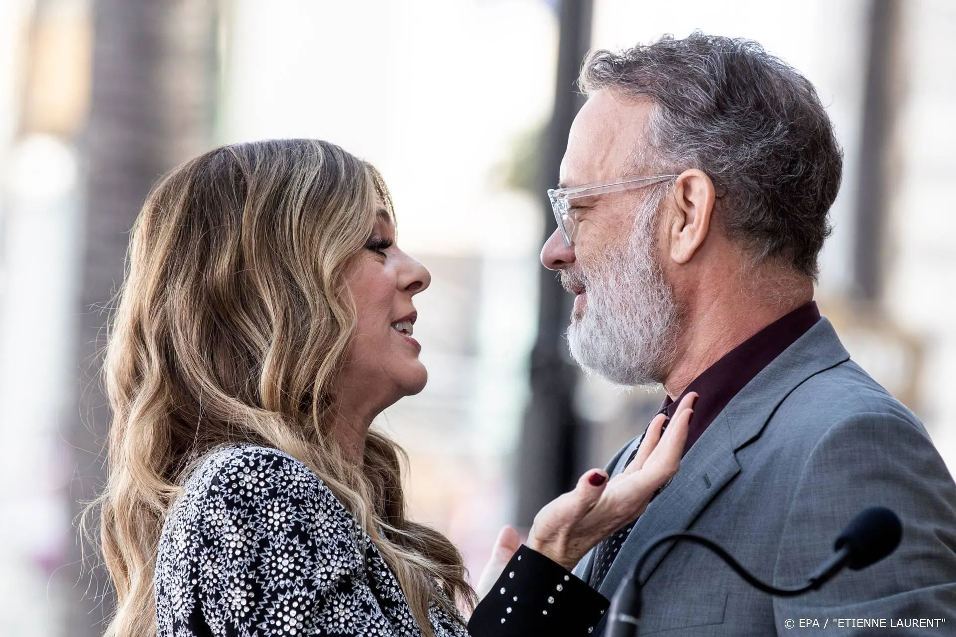 Tom Hanks en Rita Wilson vieren huwelijksjubileum