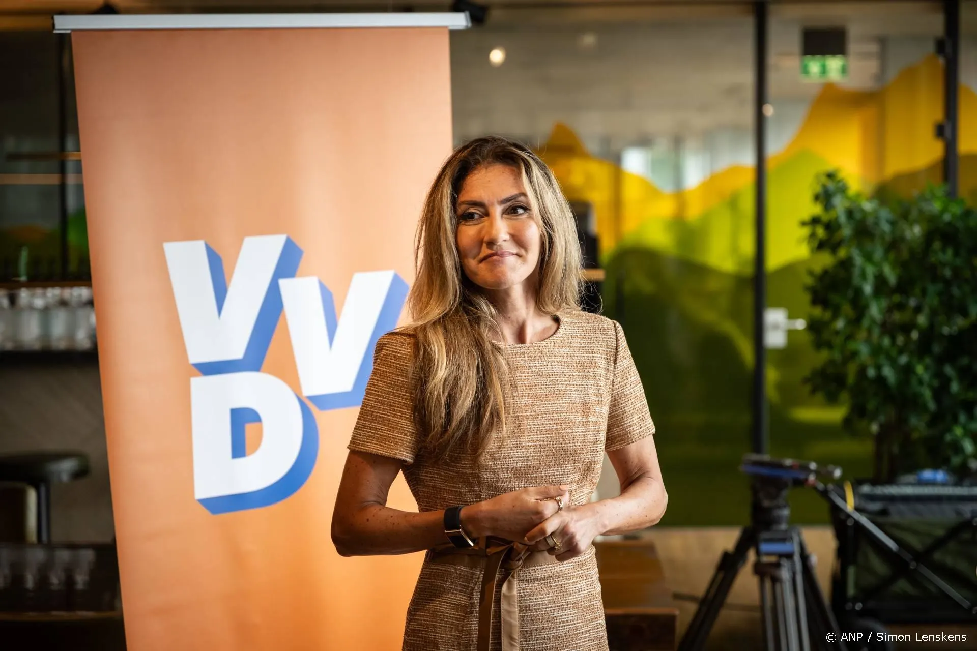 Yeşilgöz en VVD zwijgen over rechtszaak Douwe Bob