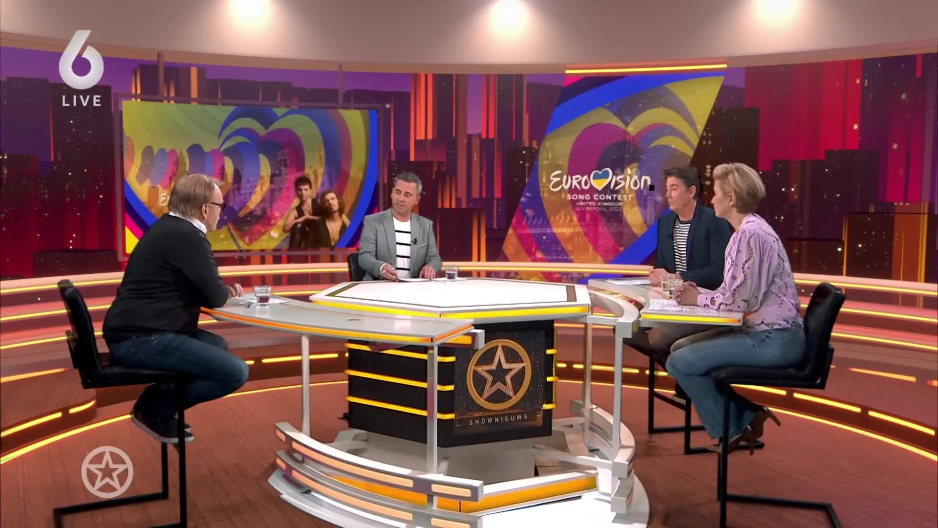 Mia en Dion reageren op onzuiver optreden