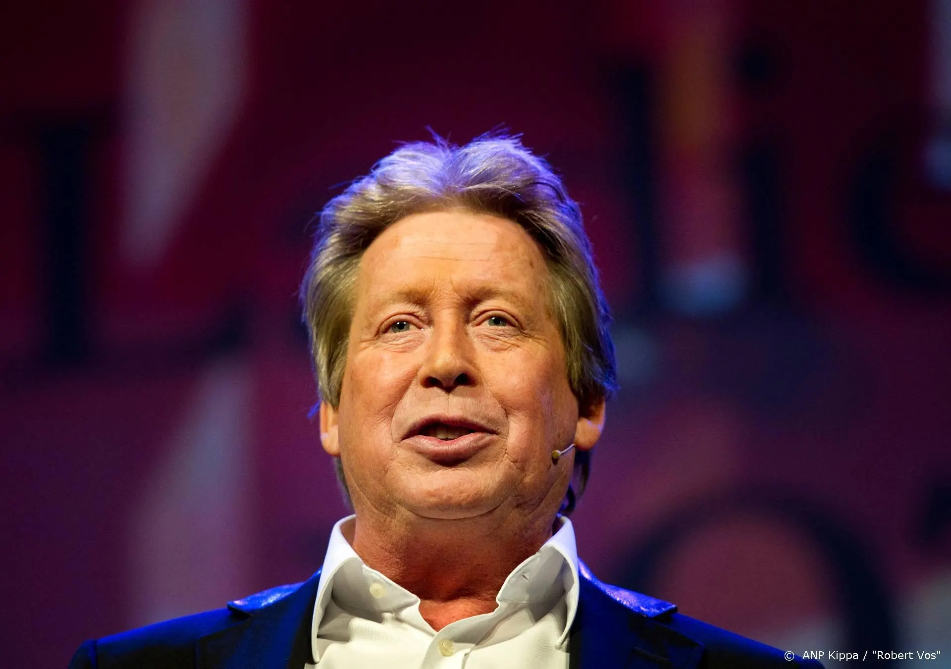 Hans Kazàn maakt debuut als 'voorleesopa'