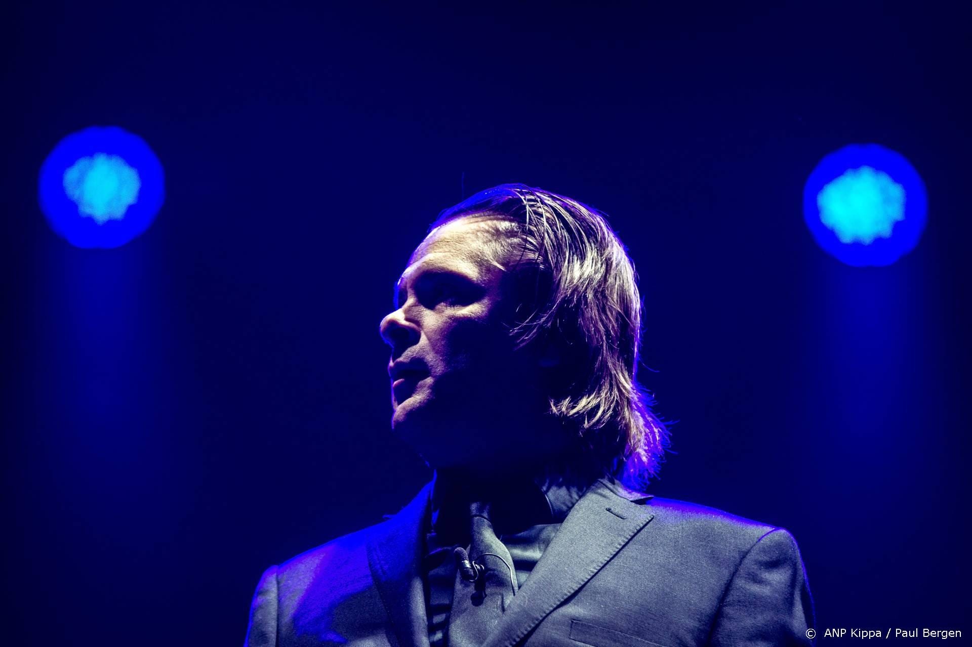 Hans Teeuwen heeft geen spijt van annuleren shows