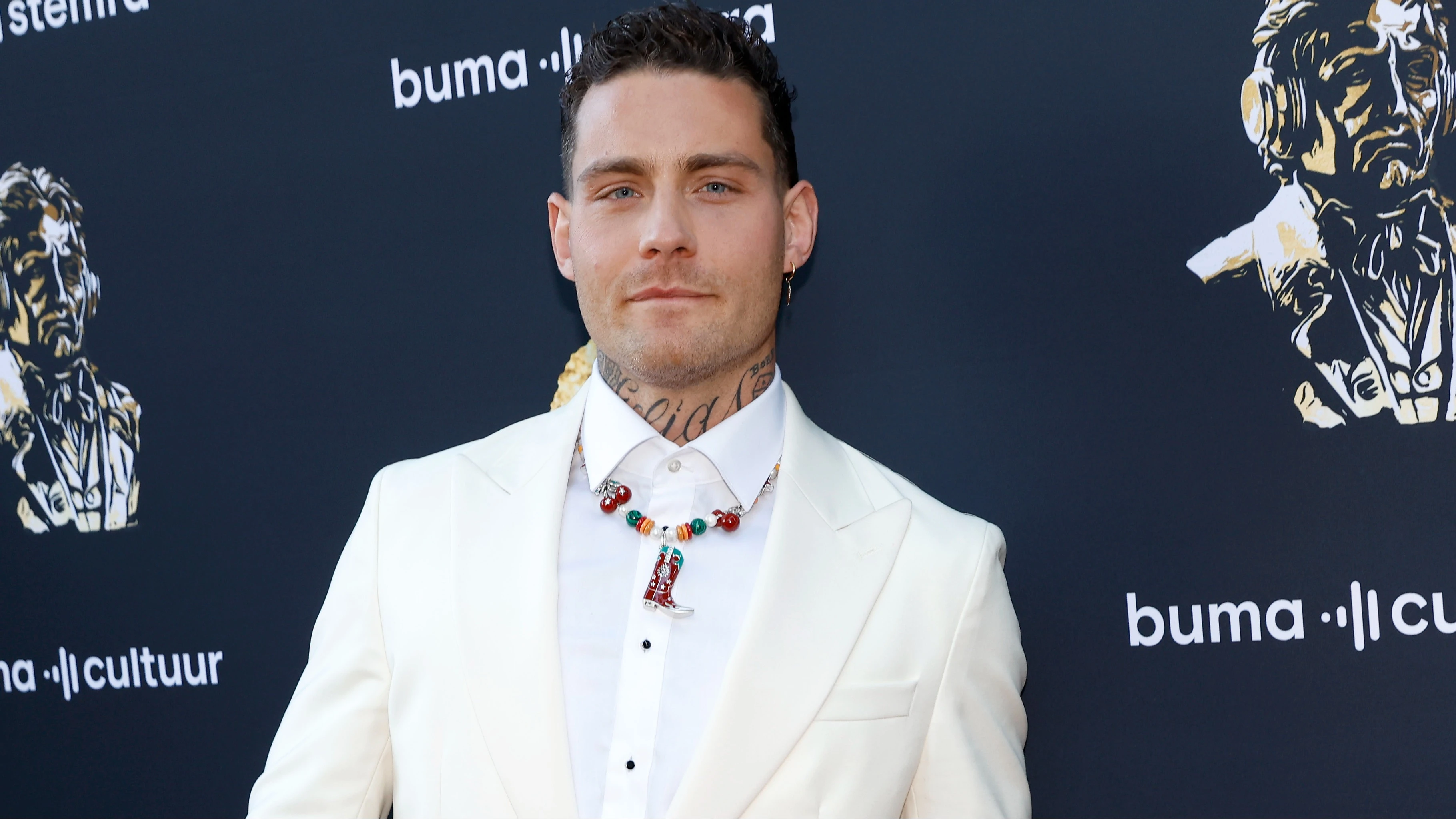 Man die verdacht wordt van bedreigen Douwe Bob blijft in cel