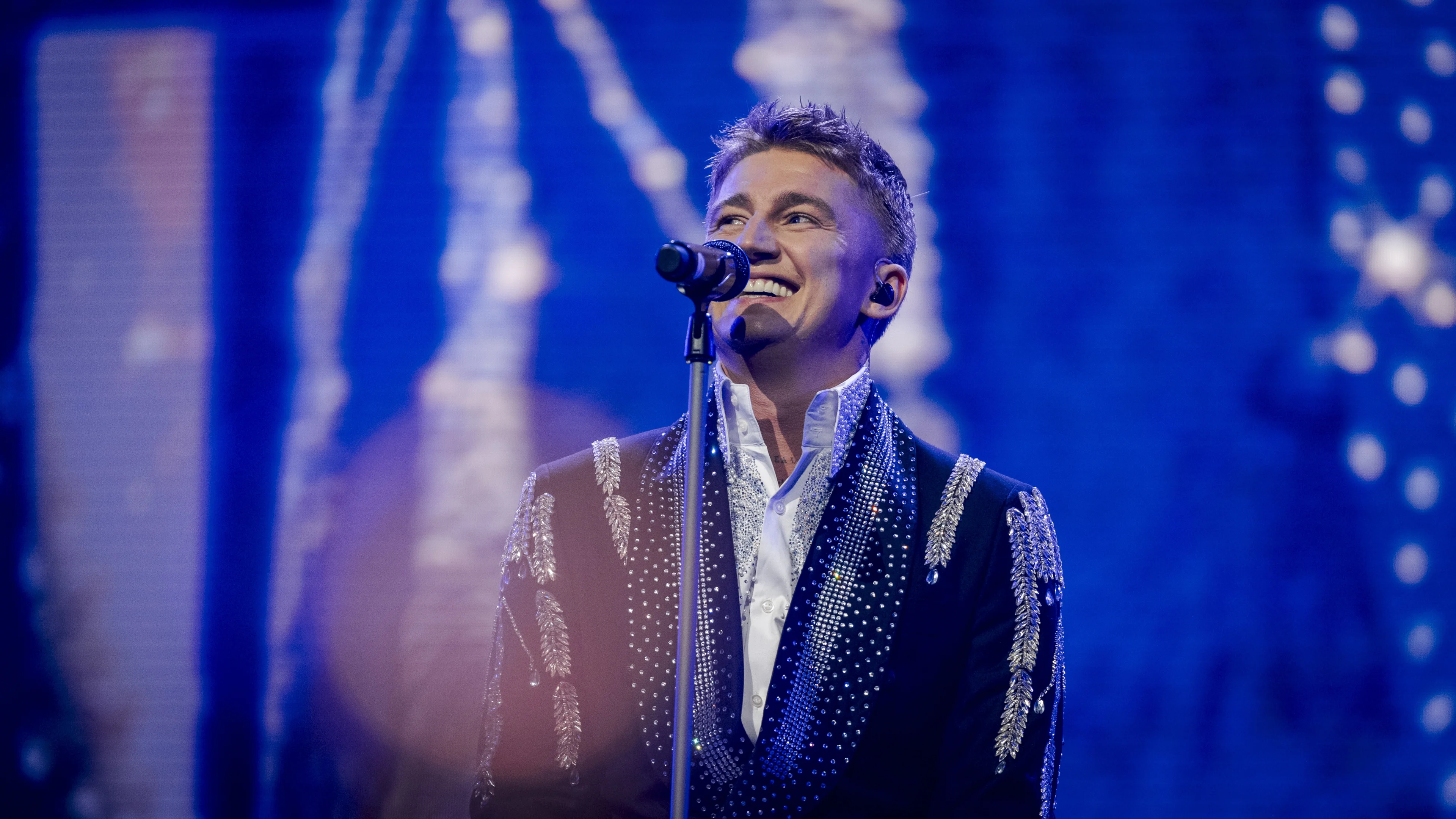 Mart Hoogkamer doet onthulling over bevallingsbeelden concert